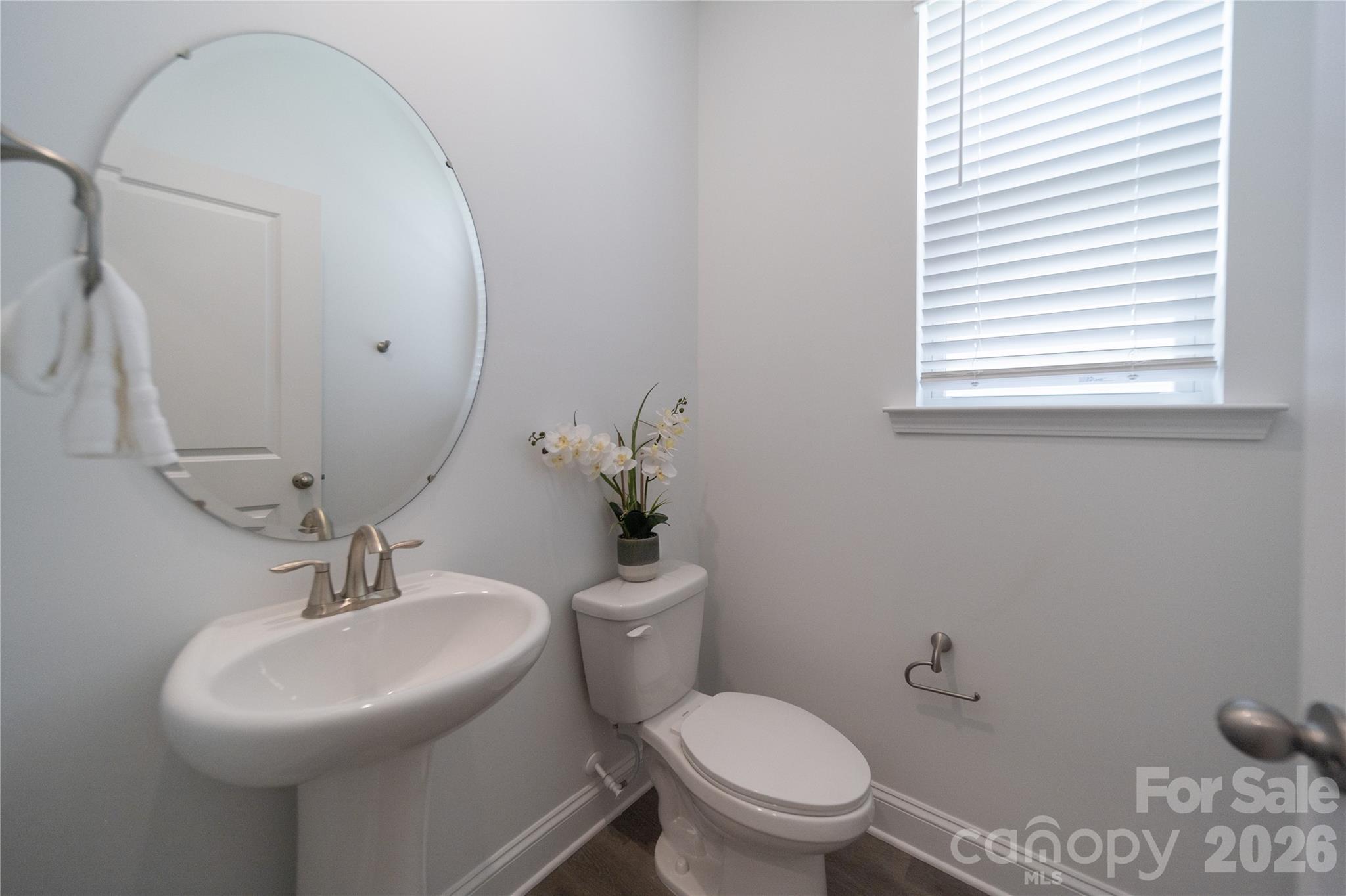 4986 Twin River Drive — Denver