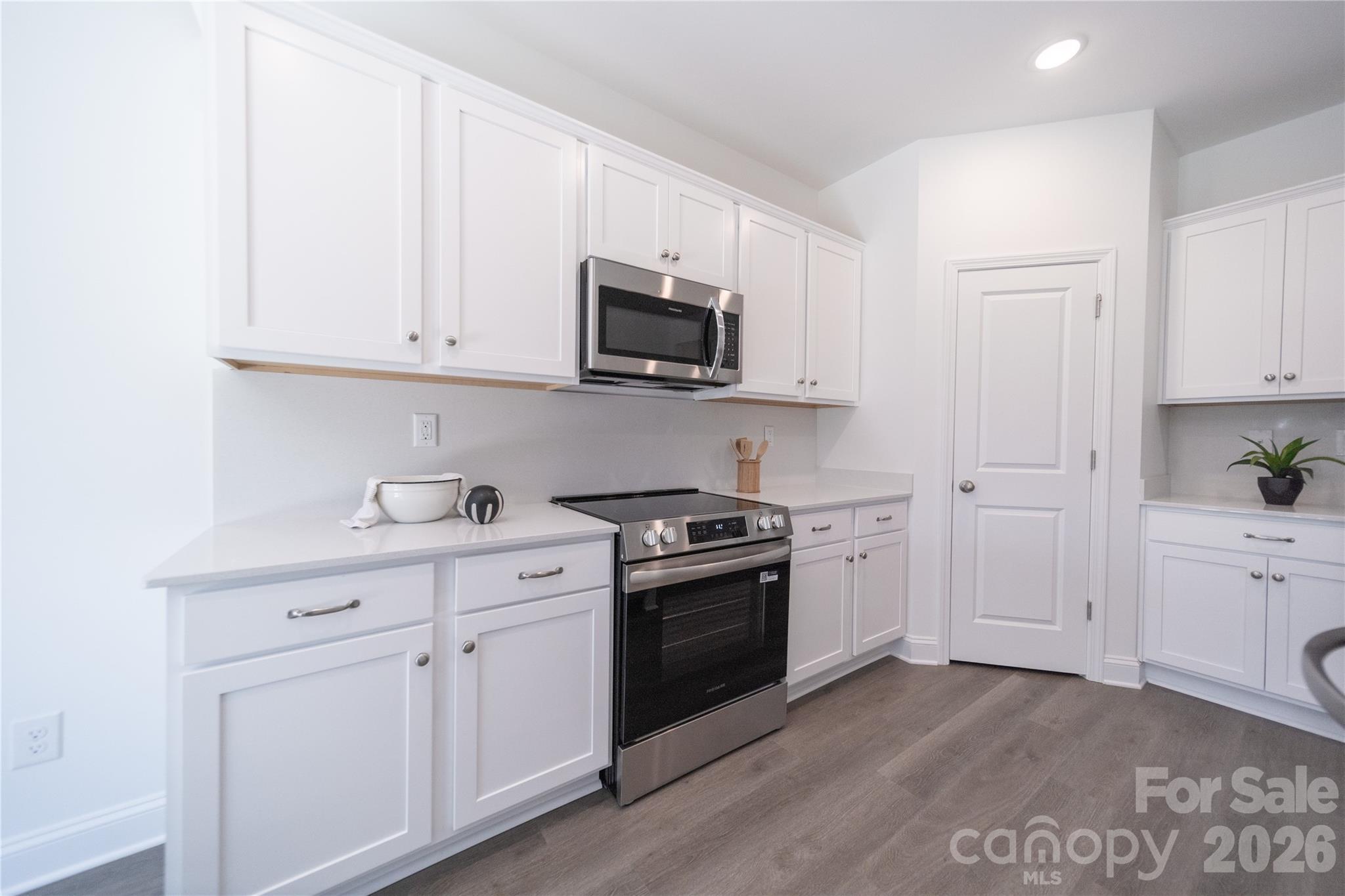 4986 Twin River Drive — Denver