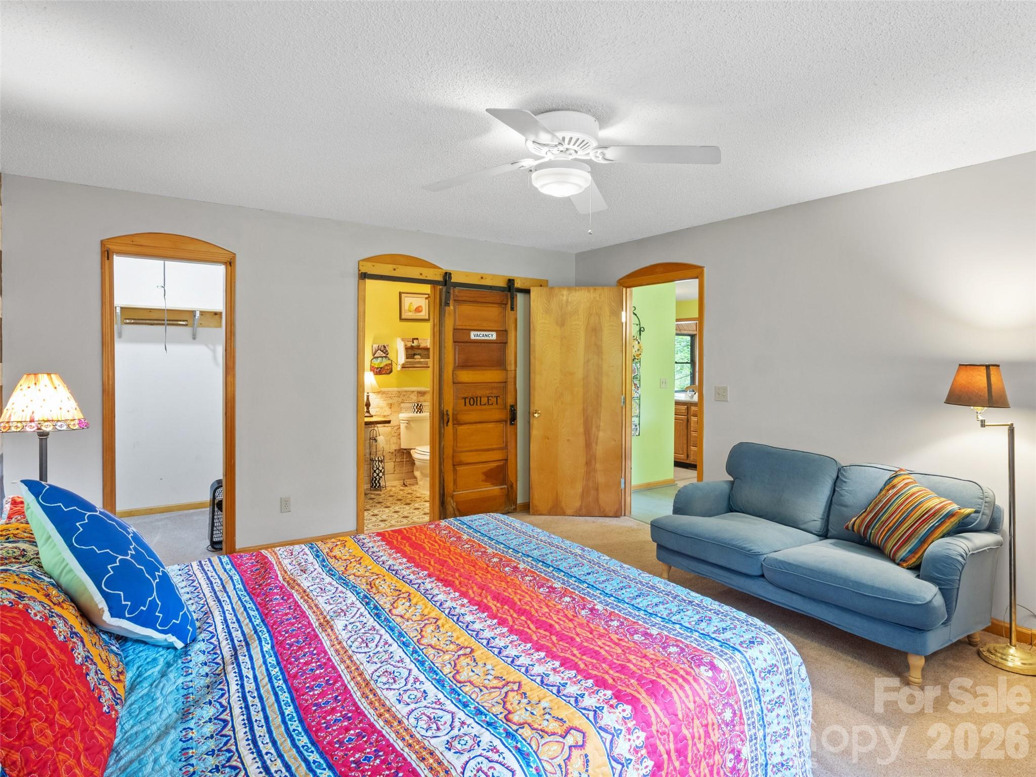 170 Mountain Farm Road — Burnsville