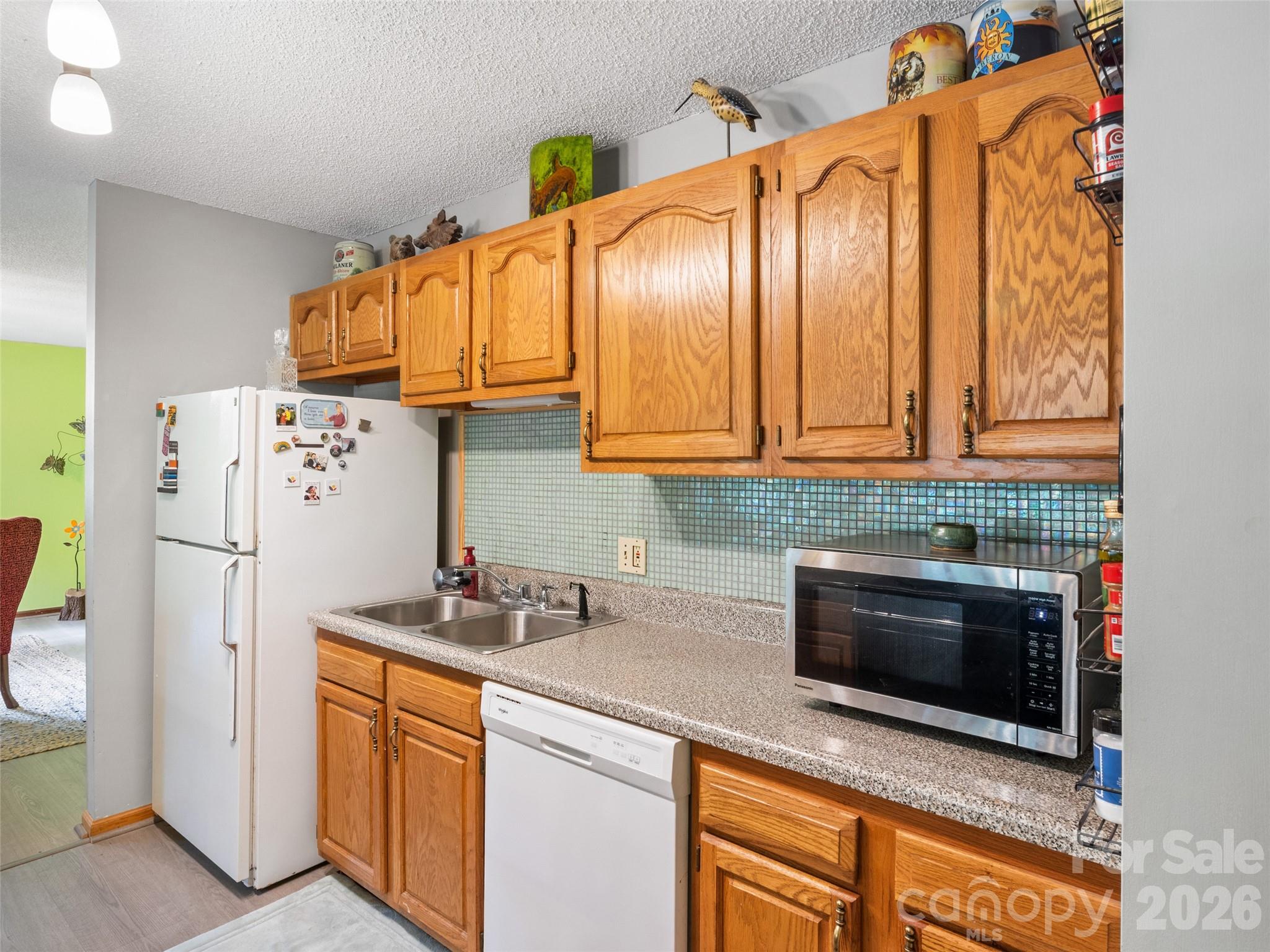 170 Mountain Farm Road — Burnsville