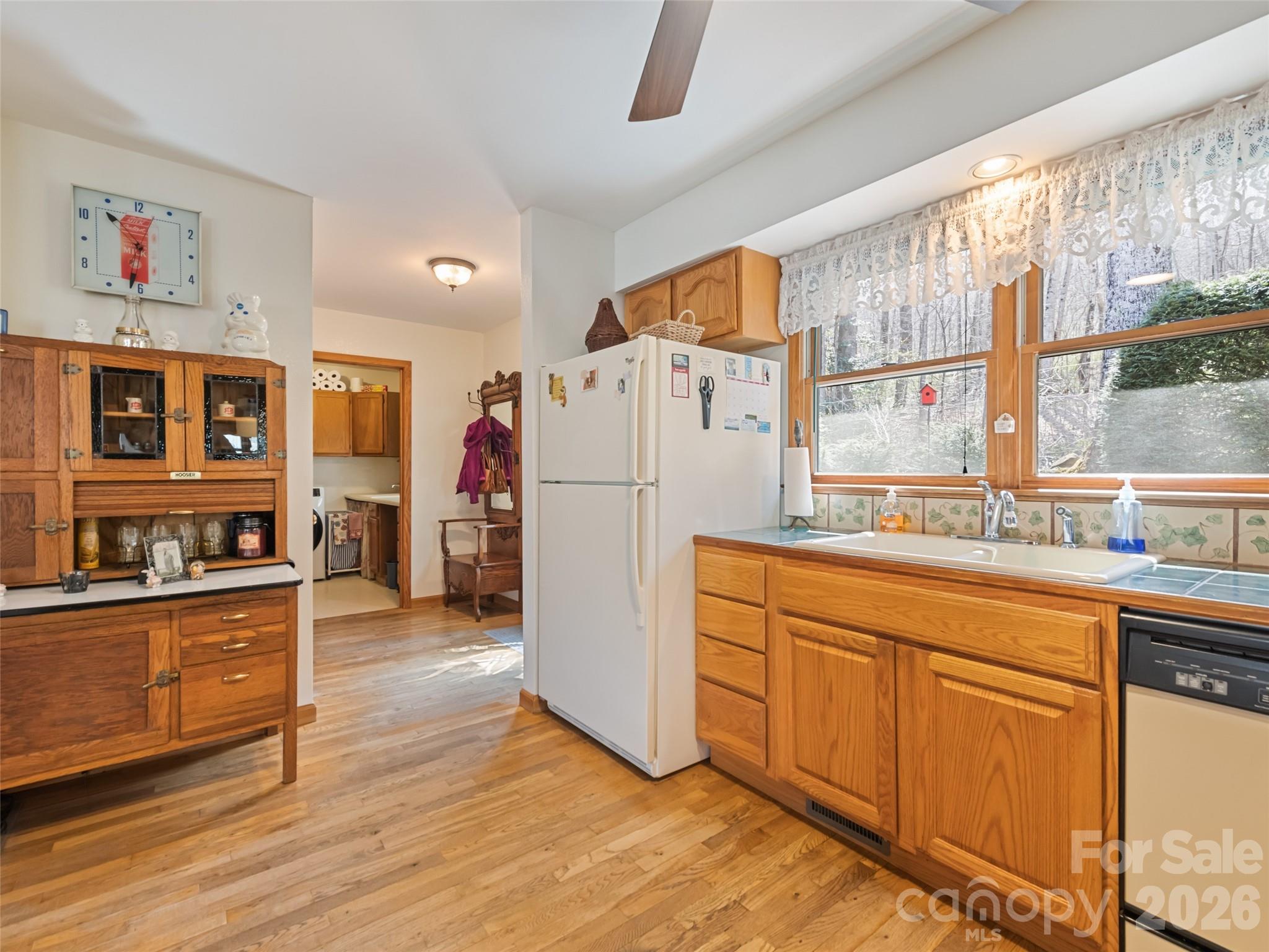 89 Stump Lane — Maggie Valley