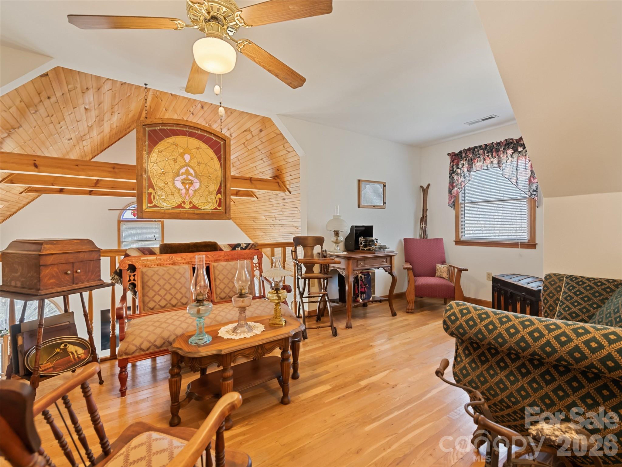 89 Stump Lane — Maggie Valley