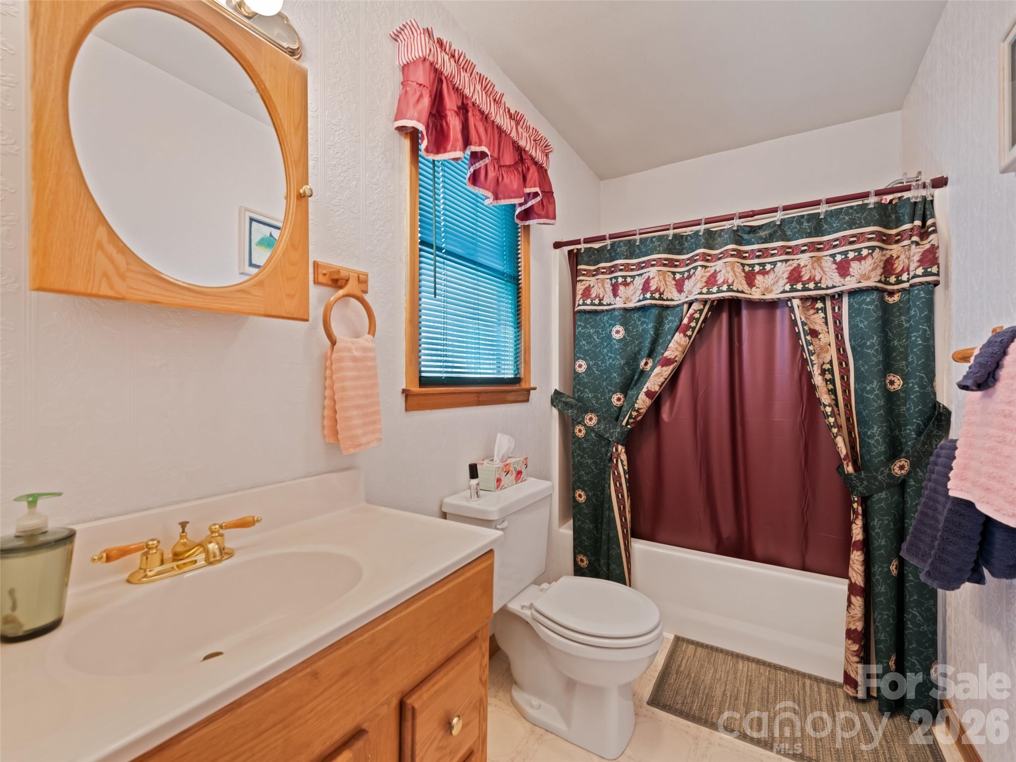 89 Stump Lane — Maggie Valley