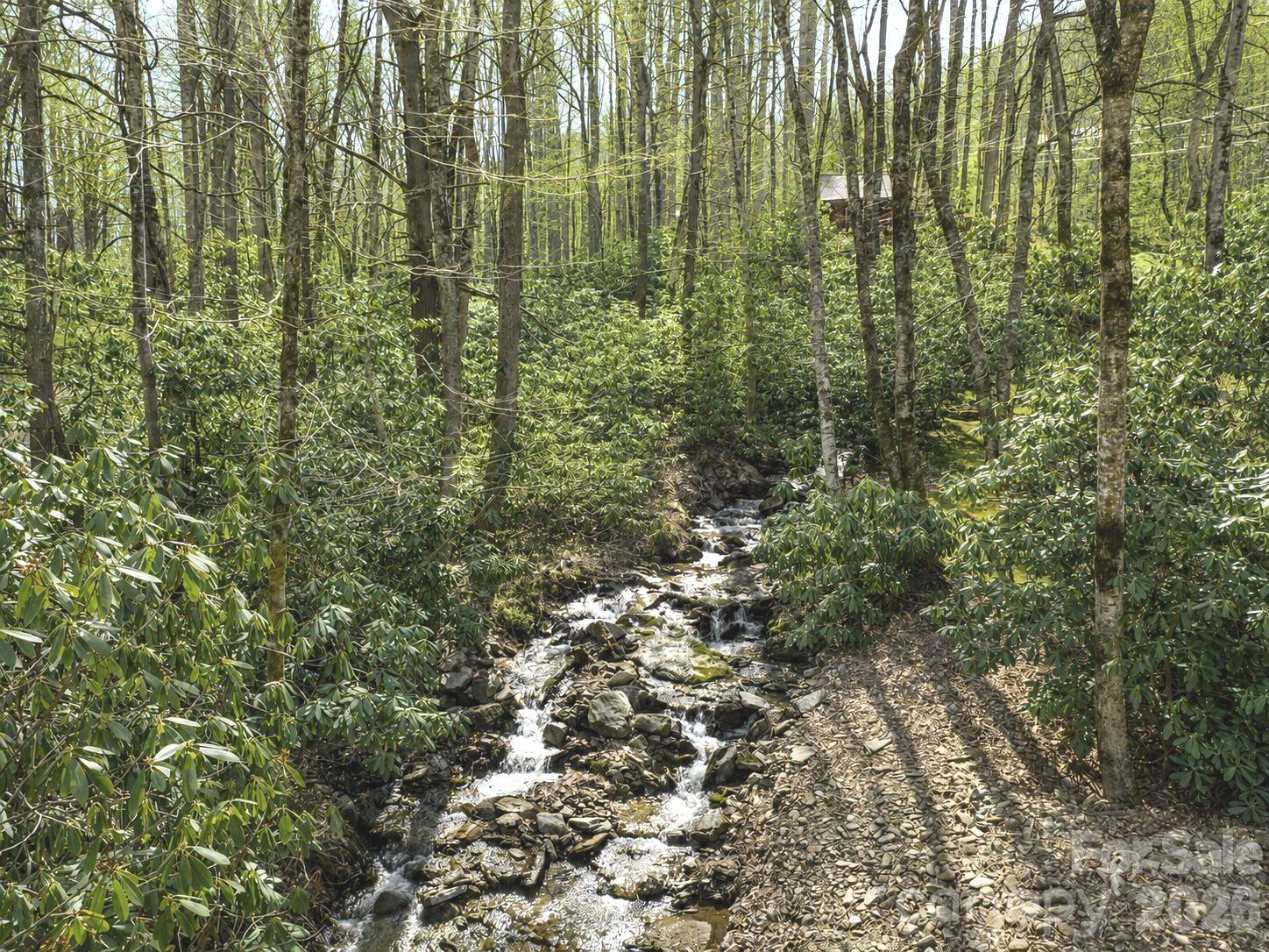 89 Stump Lane — Maggie Valley