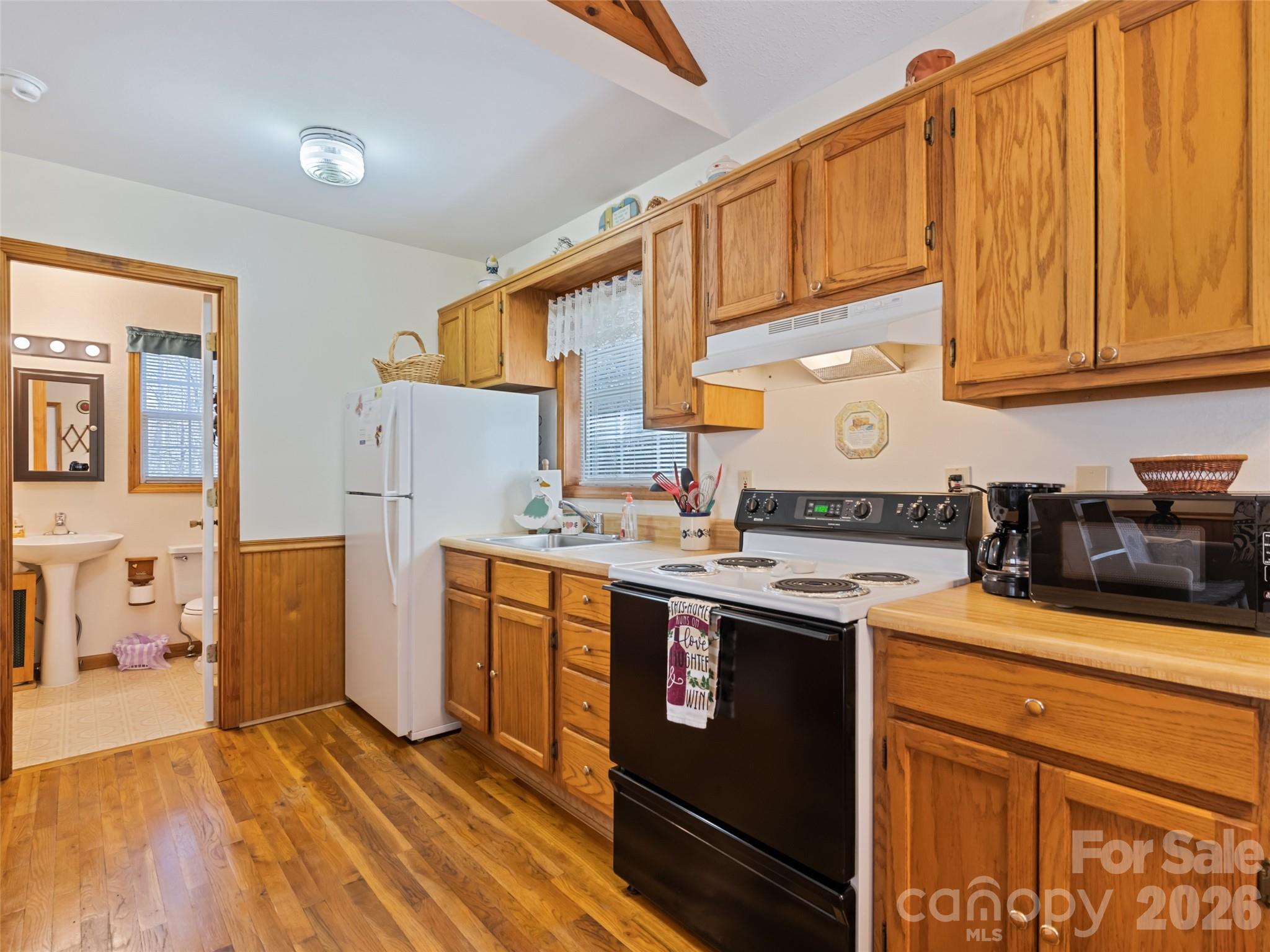 89 Stump Lane — Maggie Valley