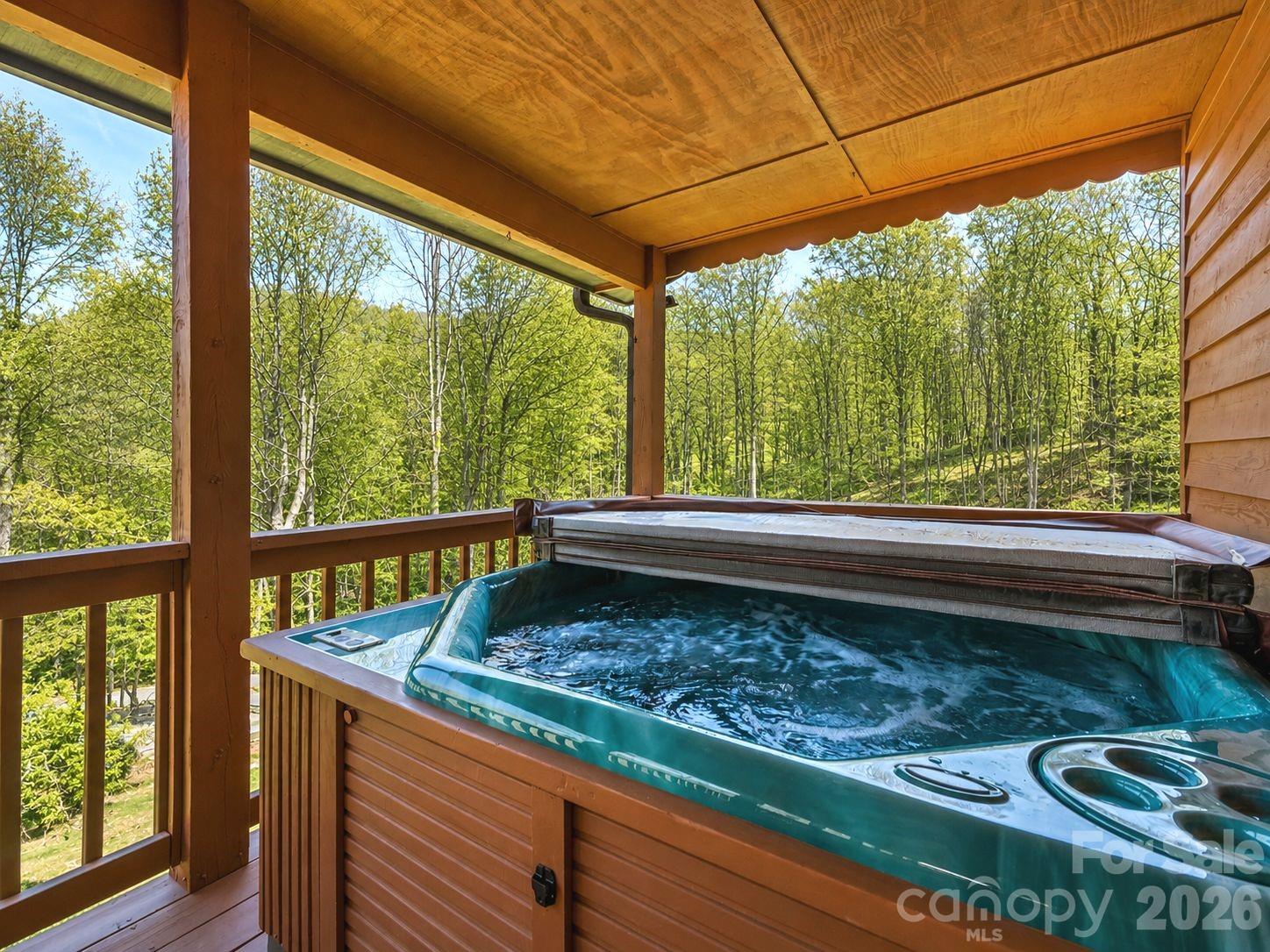 89 Stump Lane — Maggie Valley