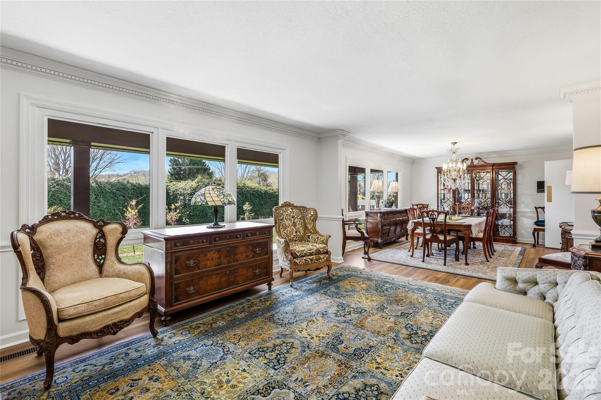 910 Rutledge Annex — Hendersonville
