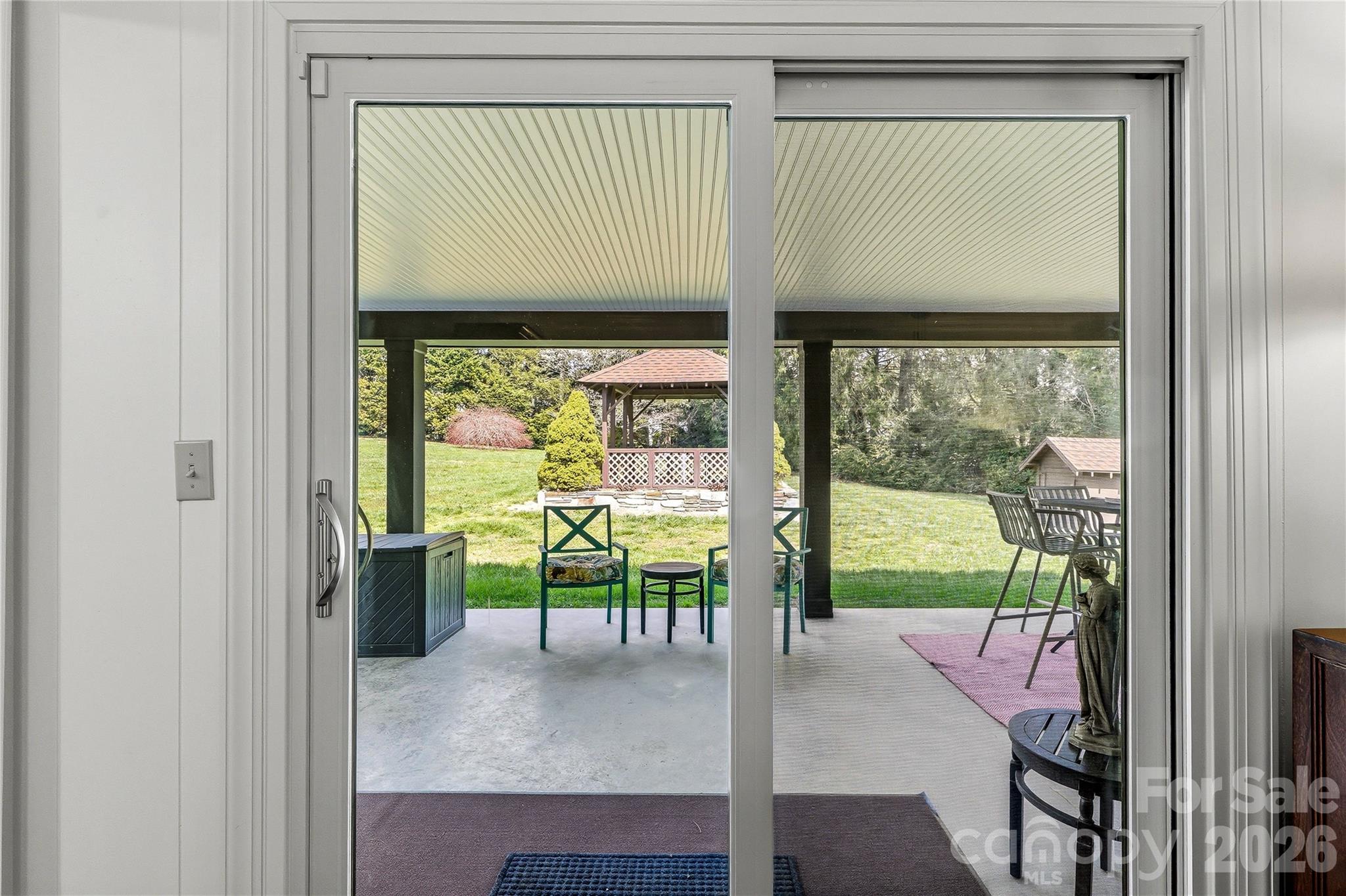 910 Rutledge Annex — Hendersonville