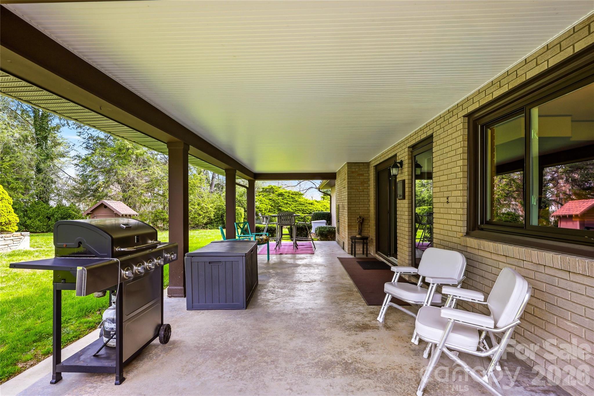 910 Rutledge Annex — Hendersonville