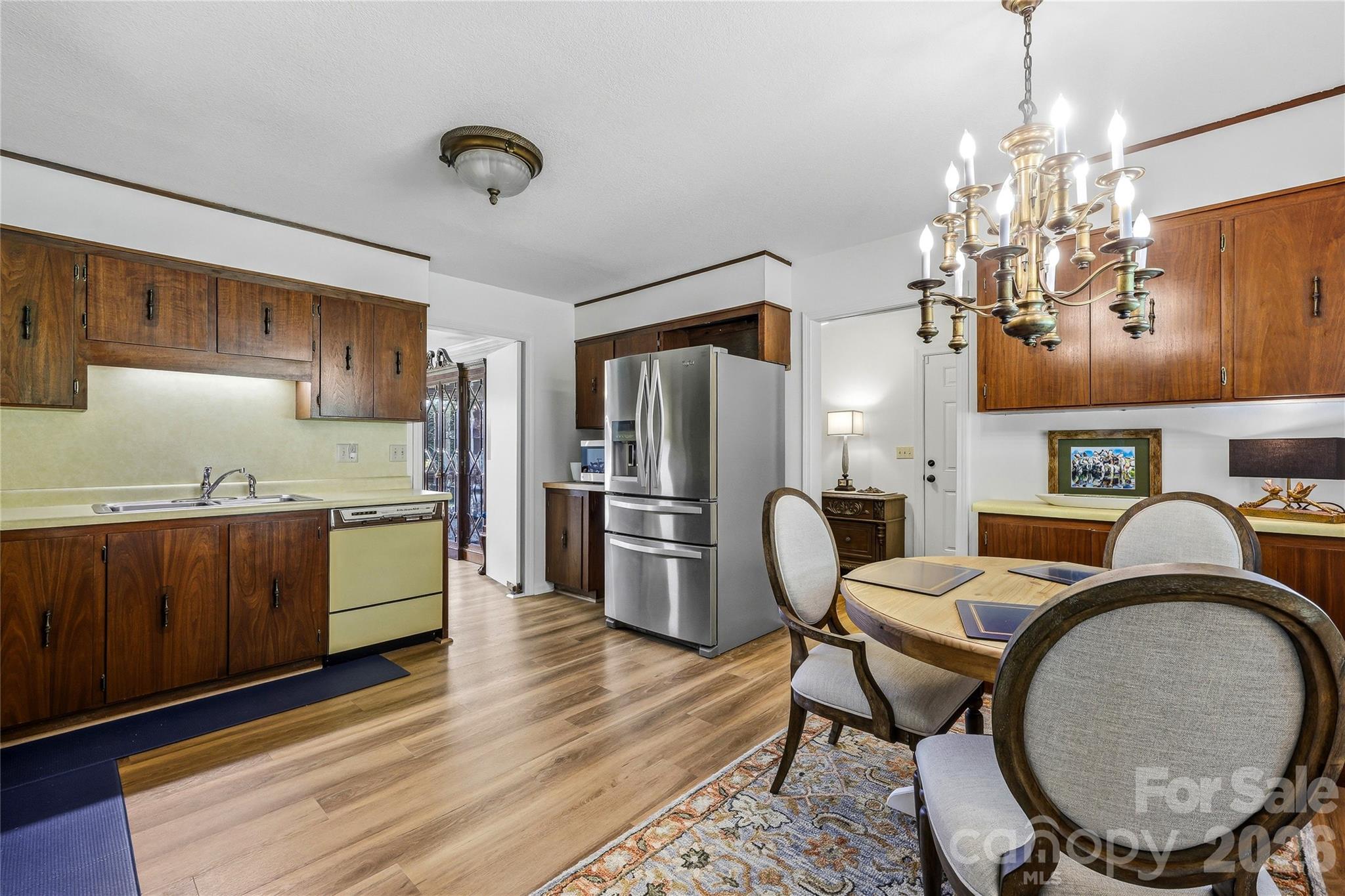 910 Rutledge Annex — Hendersonville