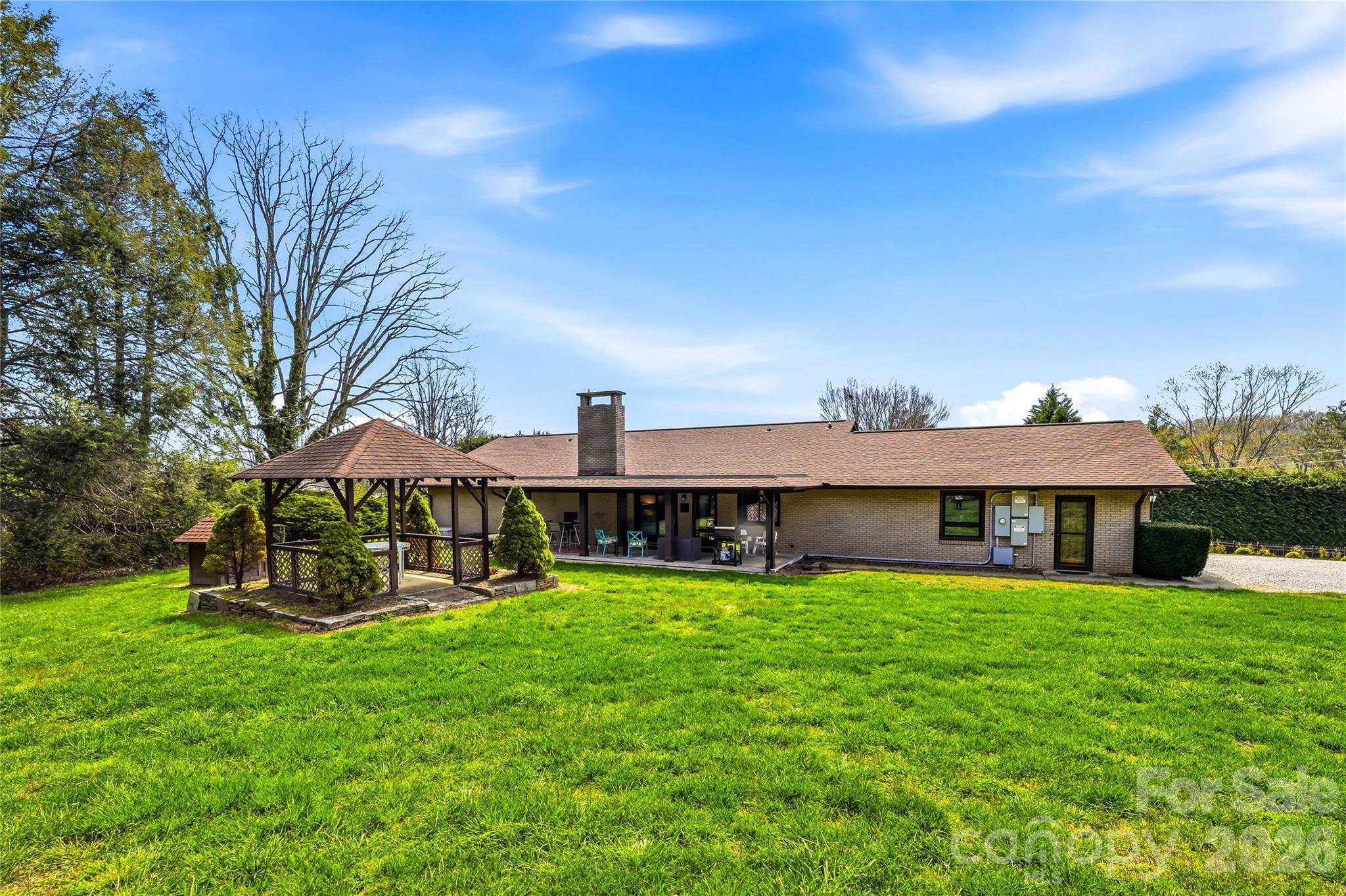 910 Rutledge Annex — Hendersonville