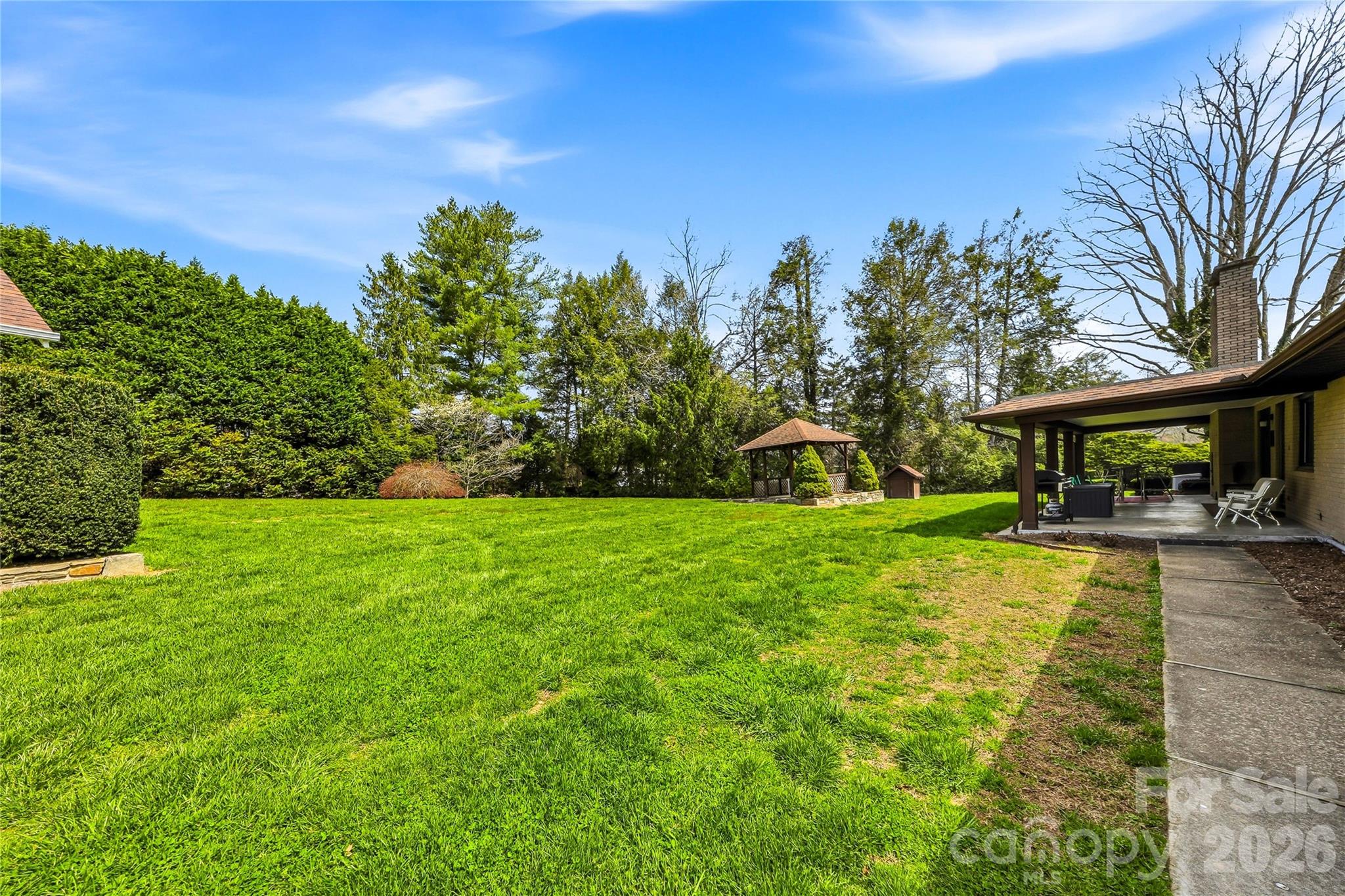 910 Rutledge Annex — Hendersonville