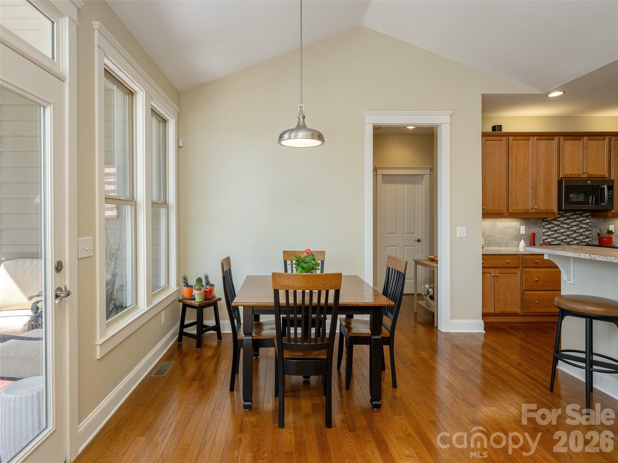 383 Monarch Road — Hendersonville