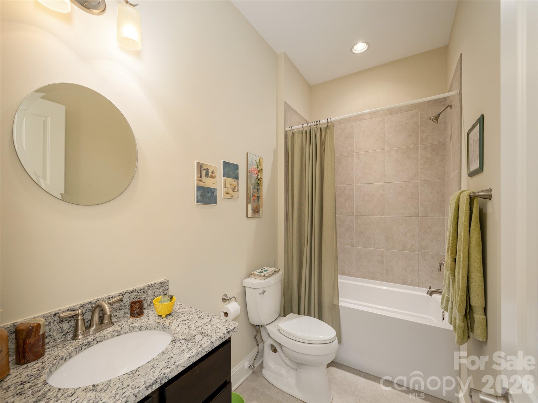 383 Monarch Road — Hendersonville