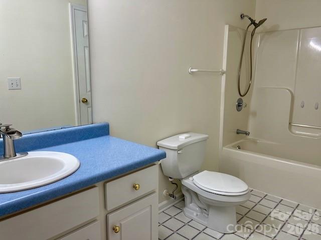 122 John Adam Lane — Statesville