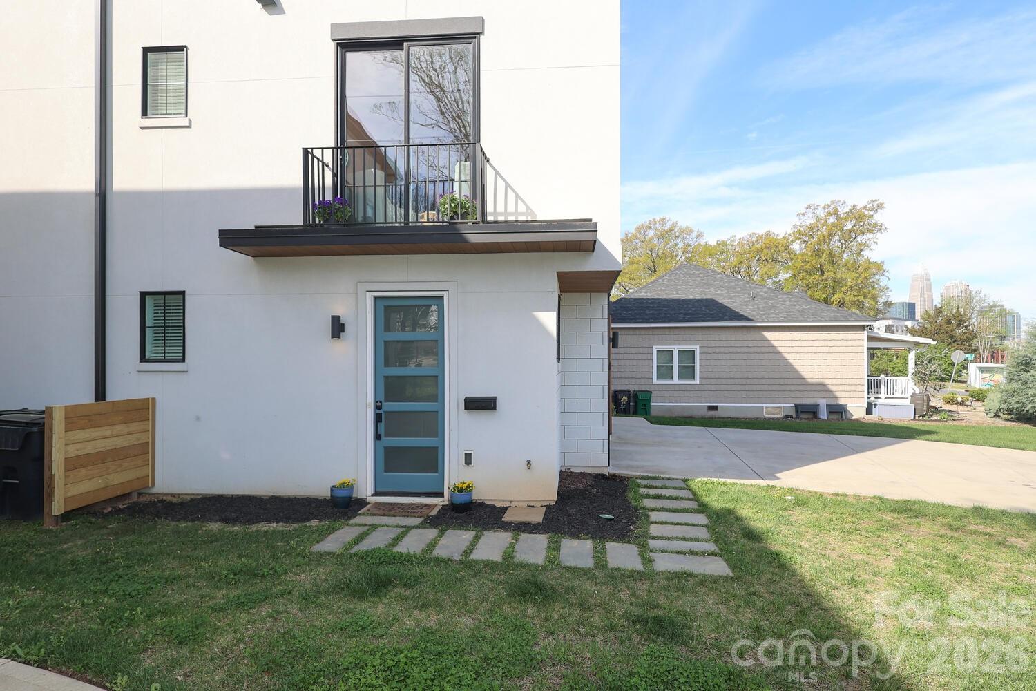 1302 E 10th Street — Charlotte