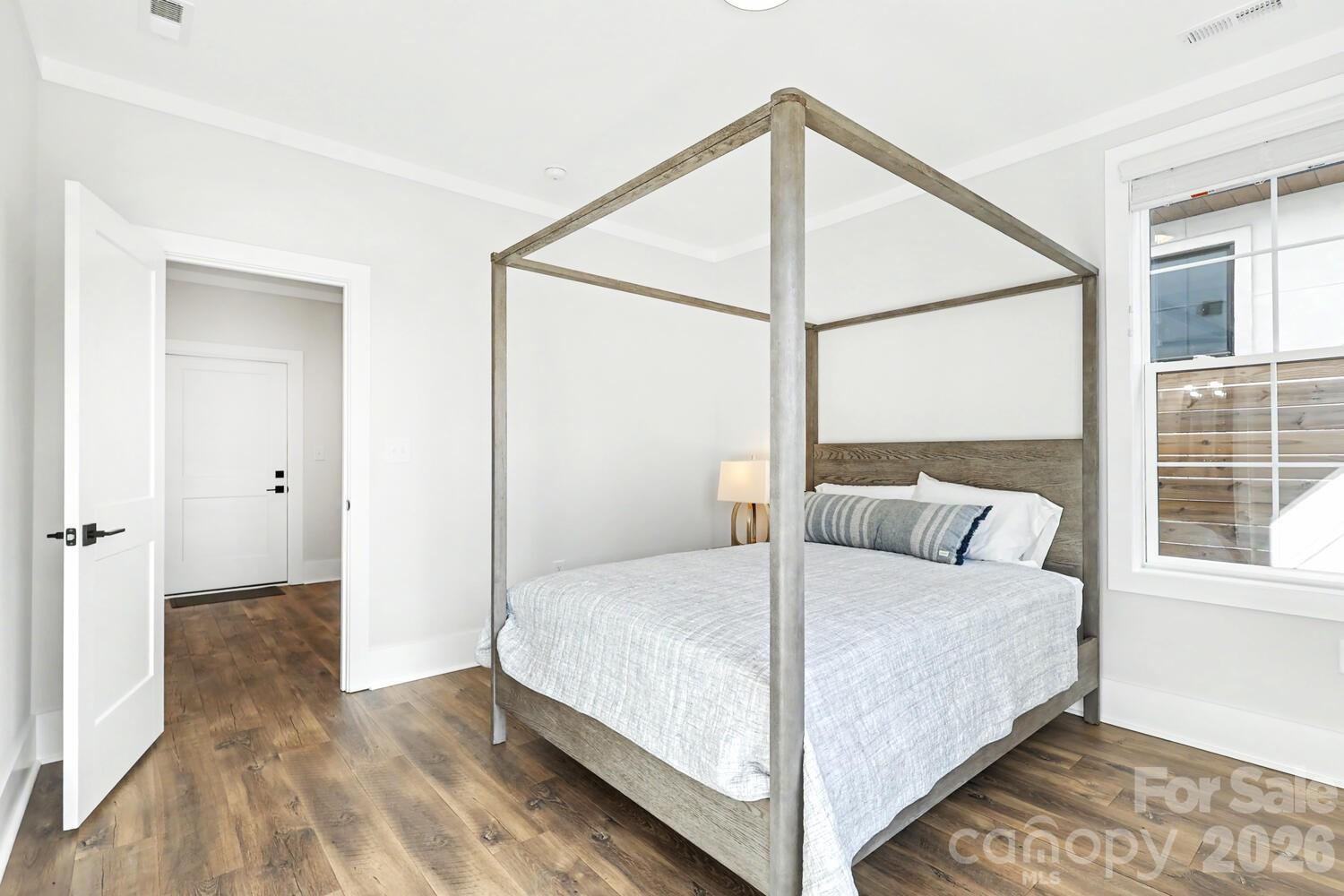 1302 E 10th Street — Charlotte