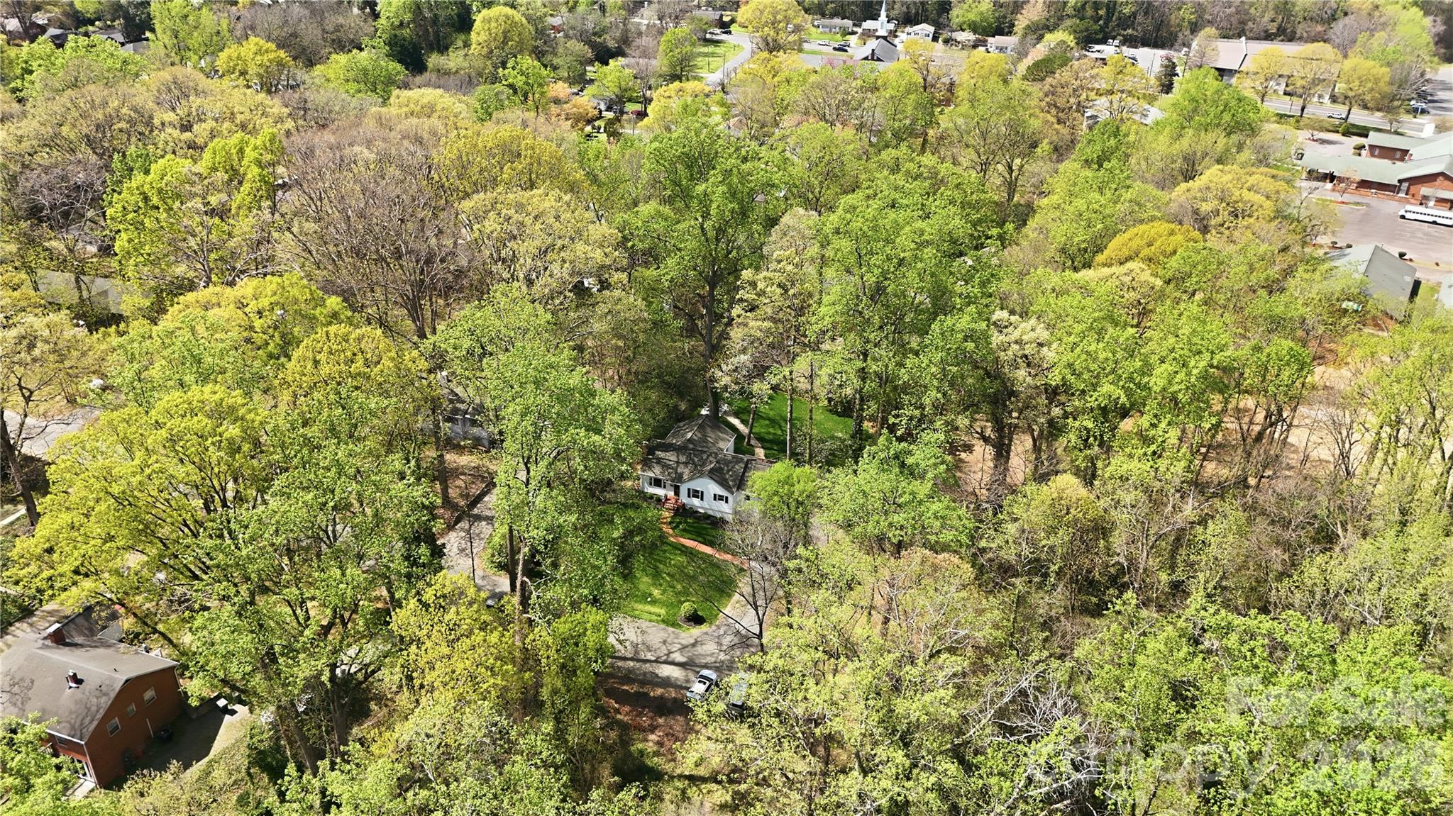 2732 Temple Lane — Charlotte