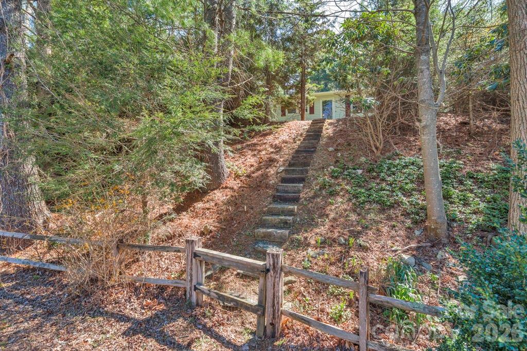 156 Olancha Avenue — Boone