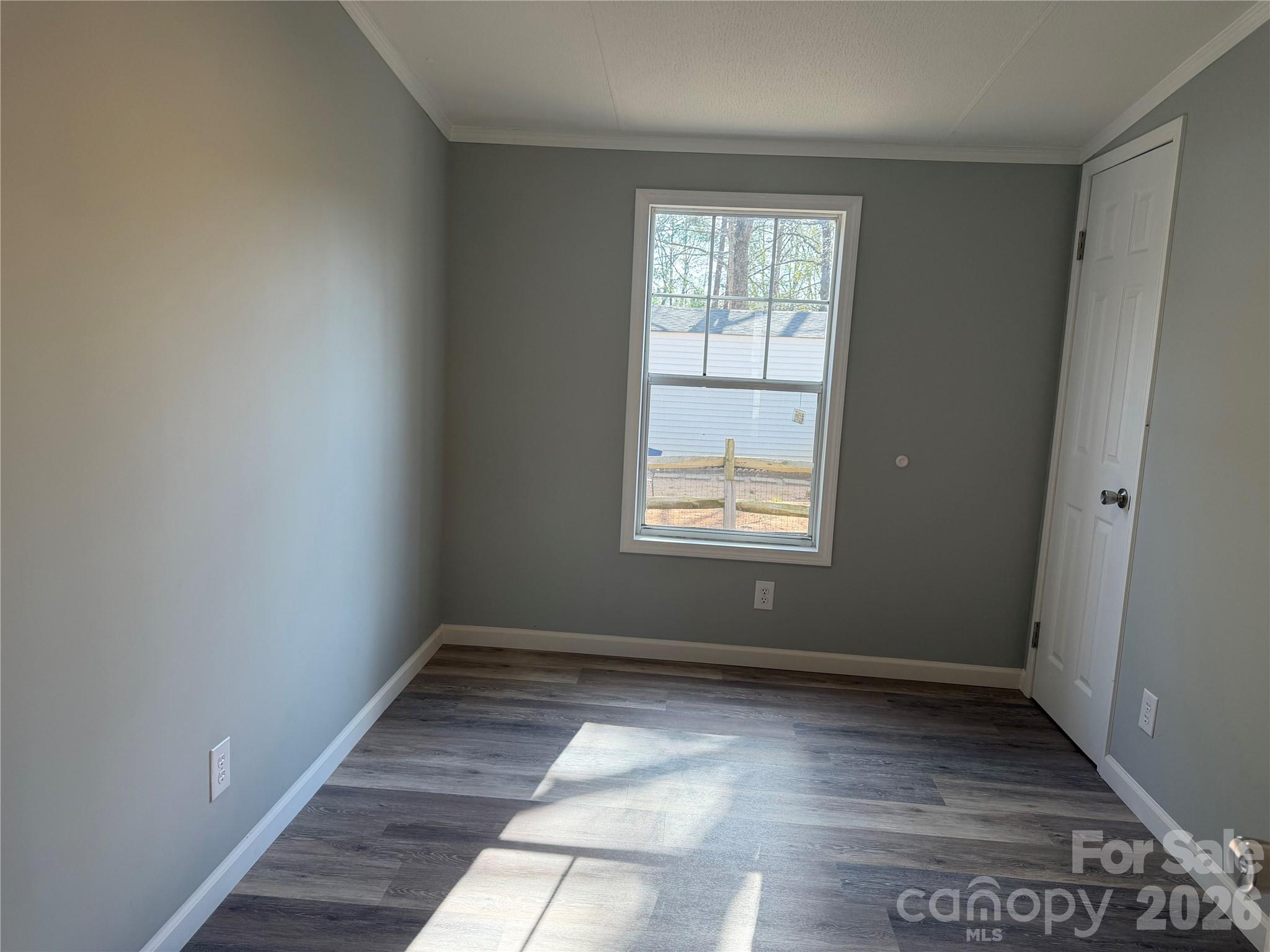 1162 State Line Road — Clover