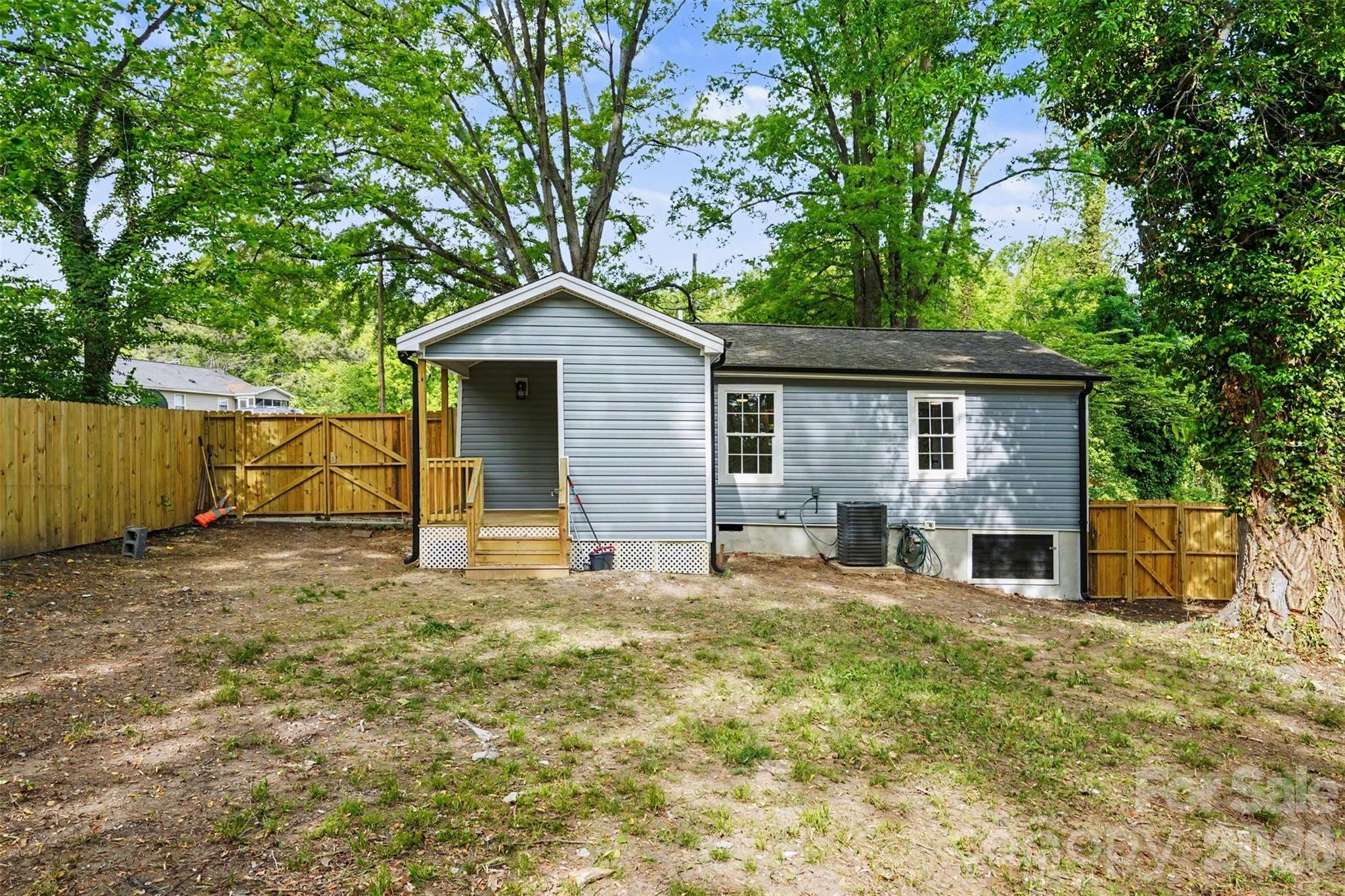 722 S Weldon Street — Gastonia