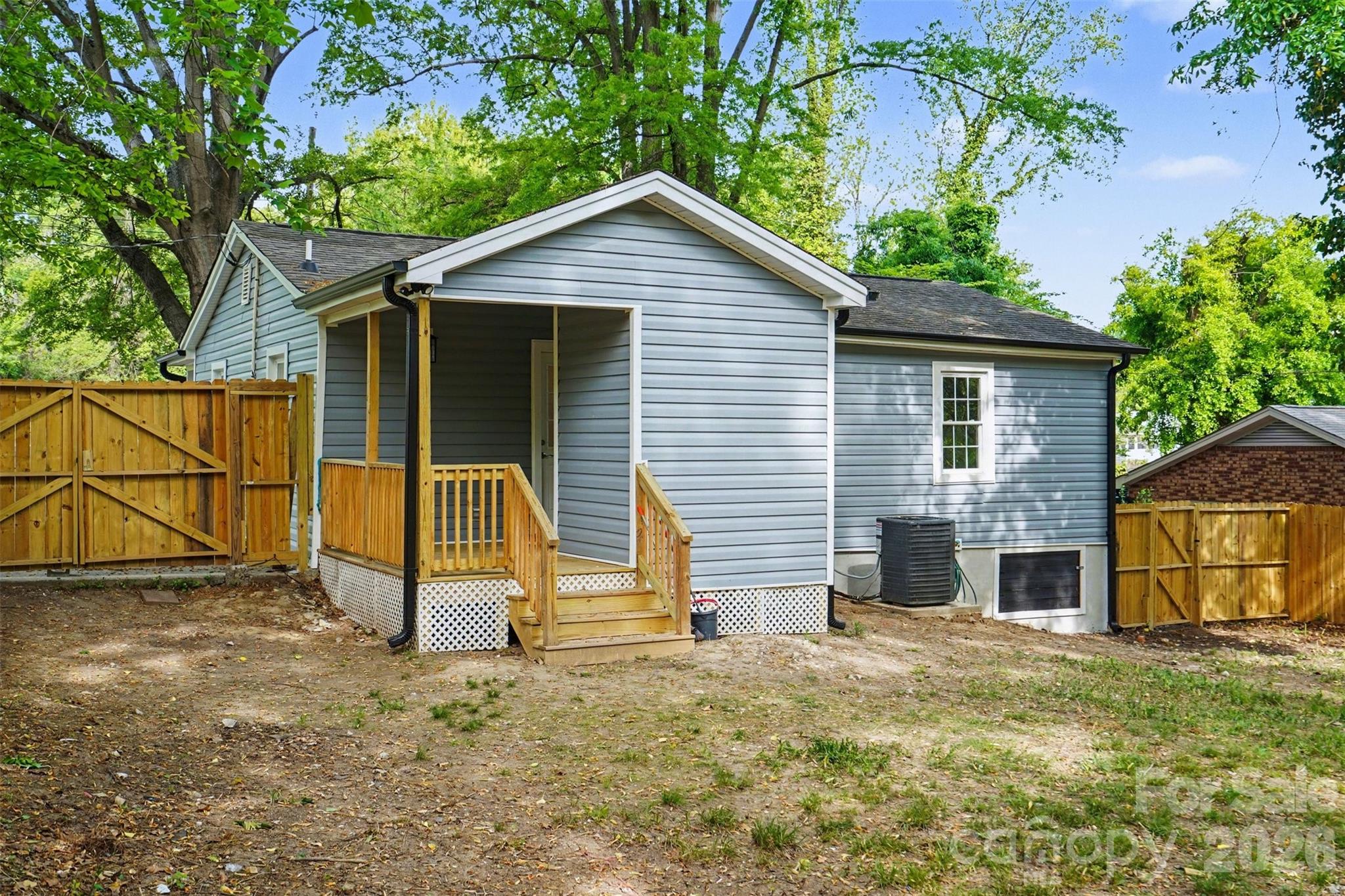 722 S Weldon Street — Gastonia