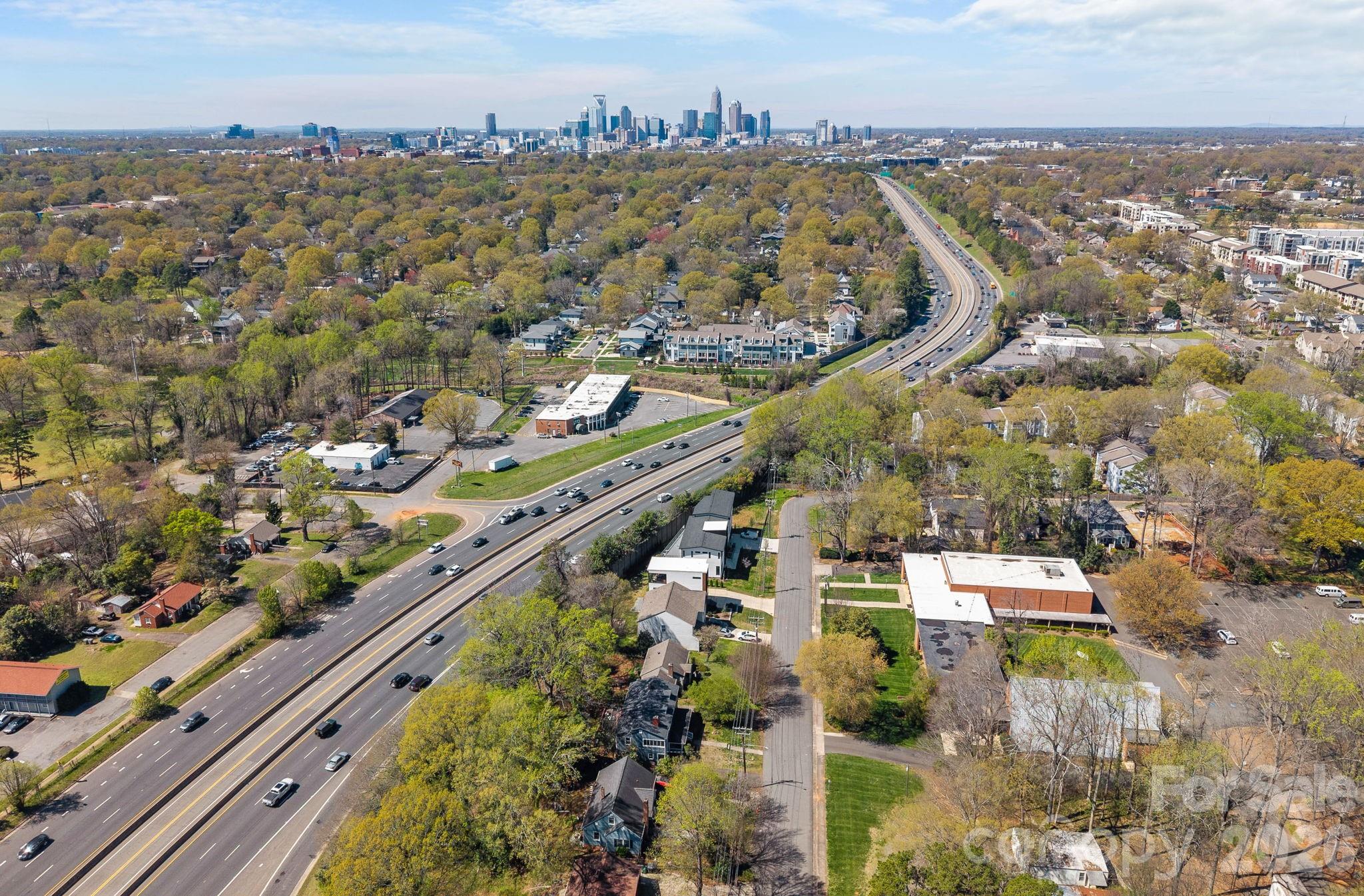 2818 Shenandoah Avenue — Charlotte