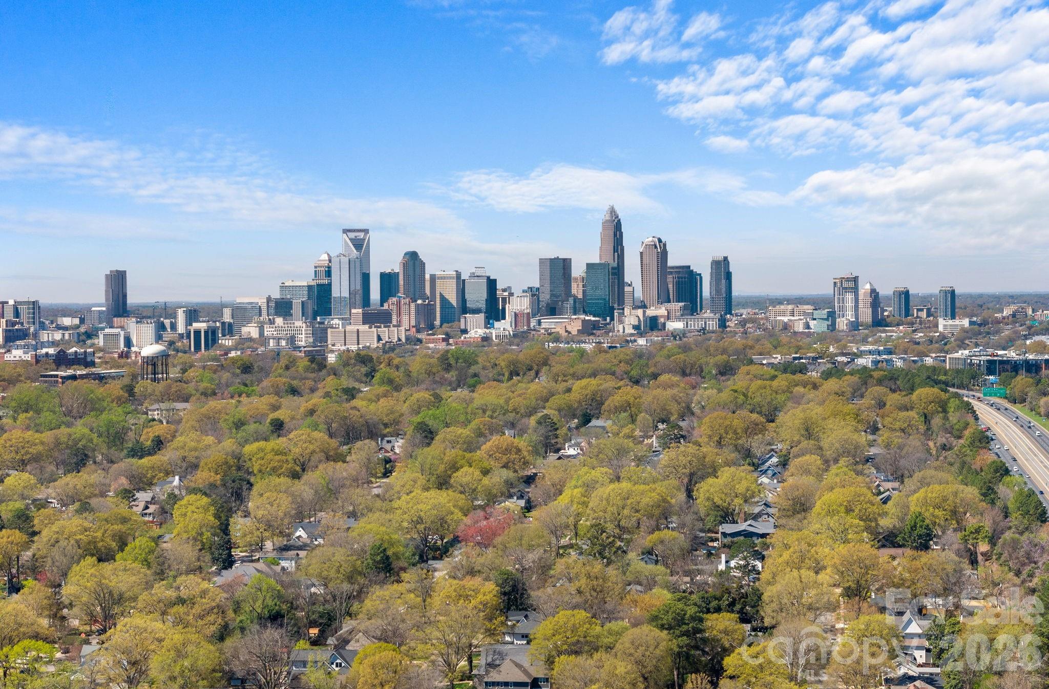 2818 Shenandoah Avenue — Charlotte