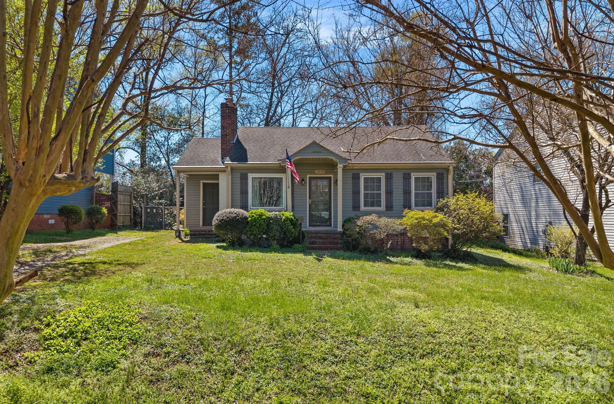 2818 Shenandoah Avenue — Charlotte