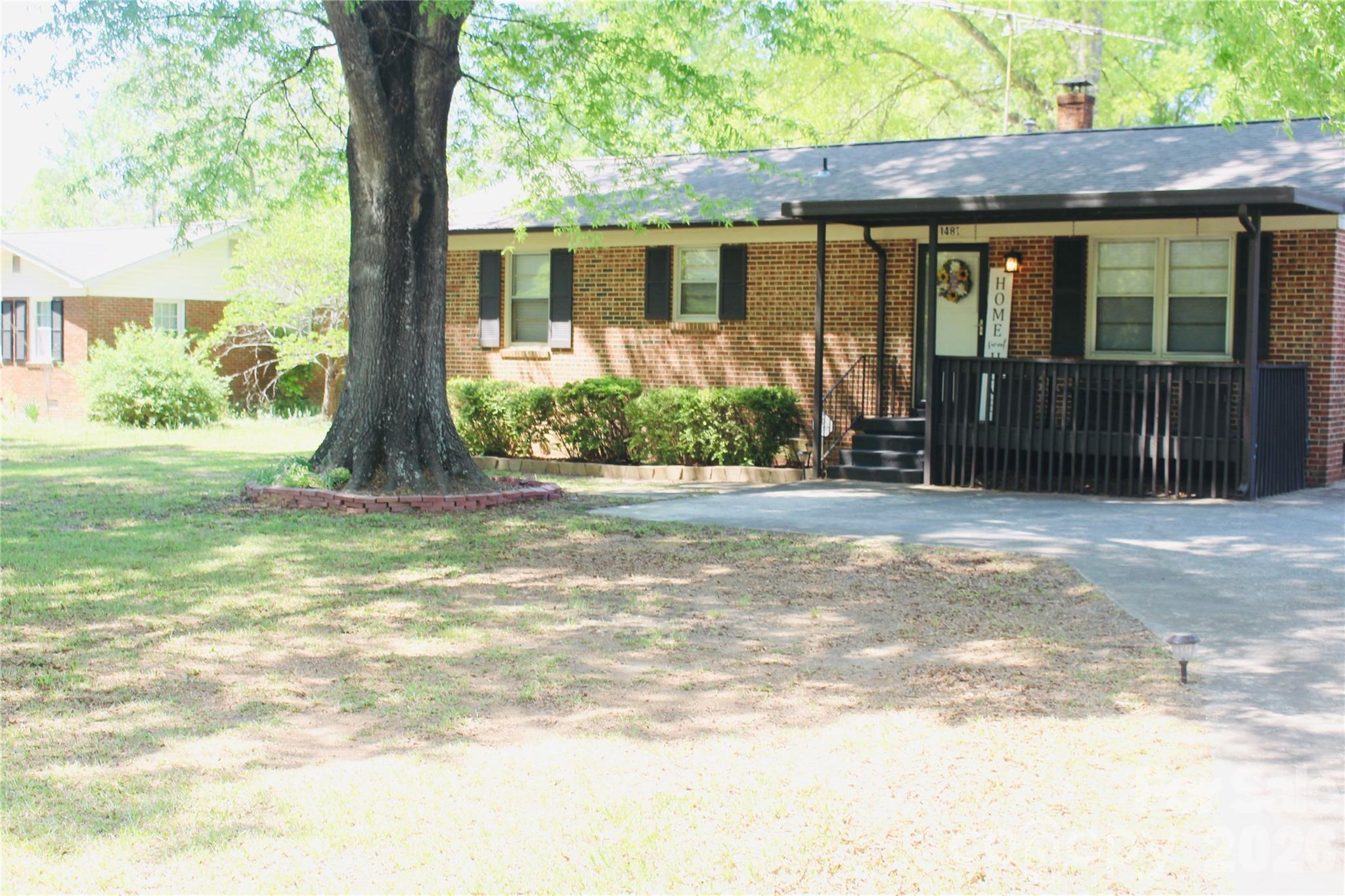 1481 Grace Avenue — Lancaster