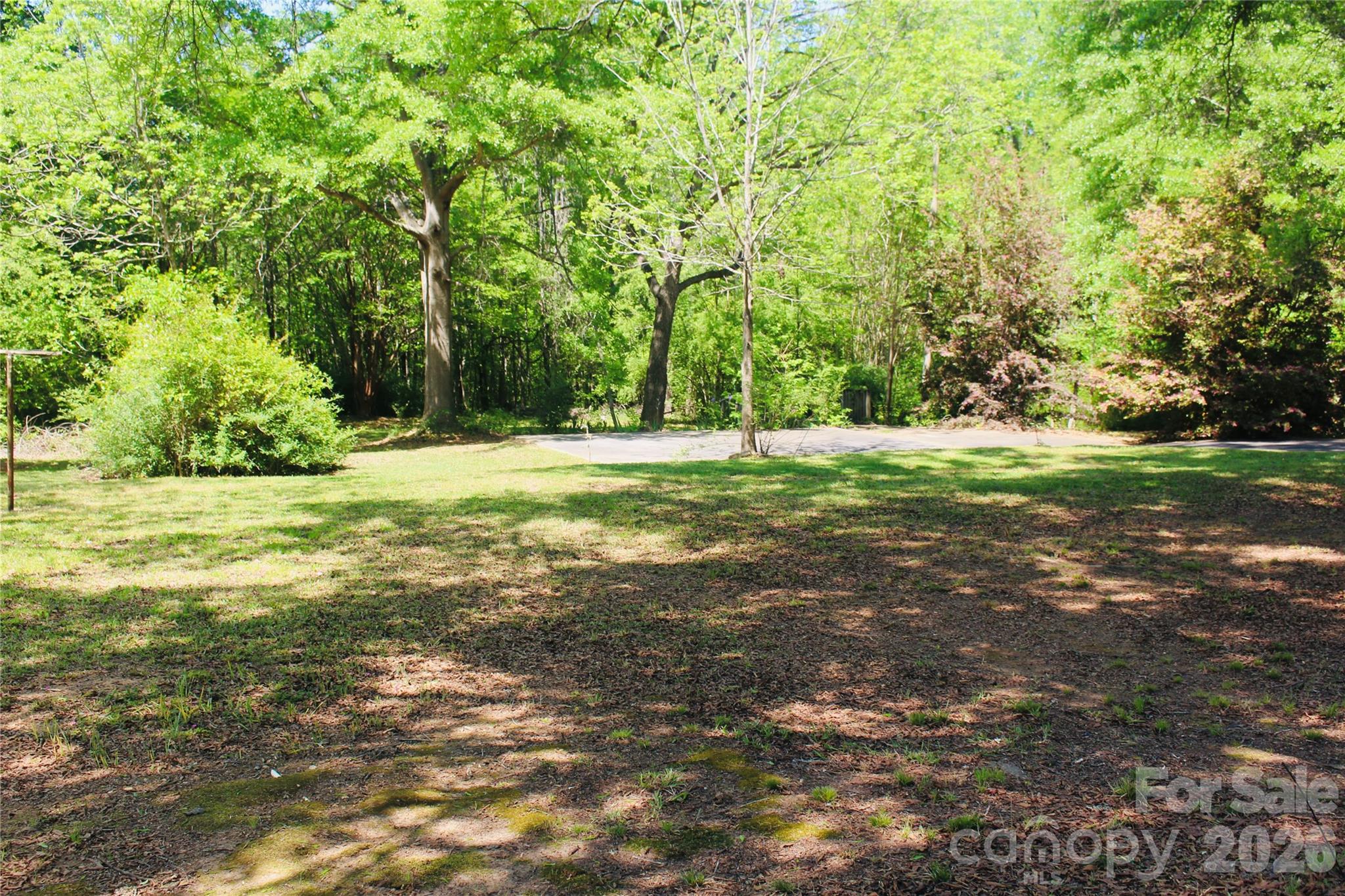 1481 Grace Avenue — Lancaster