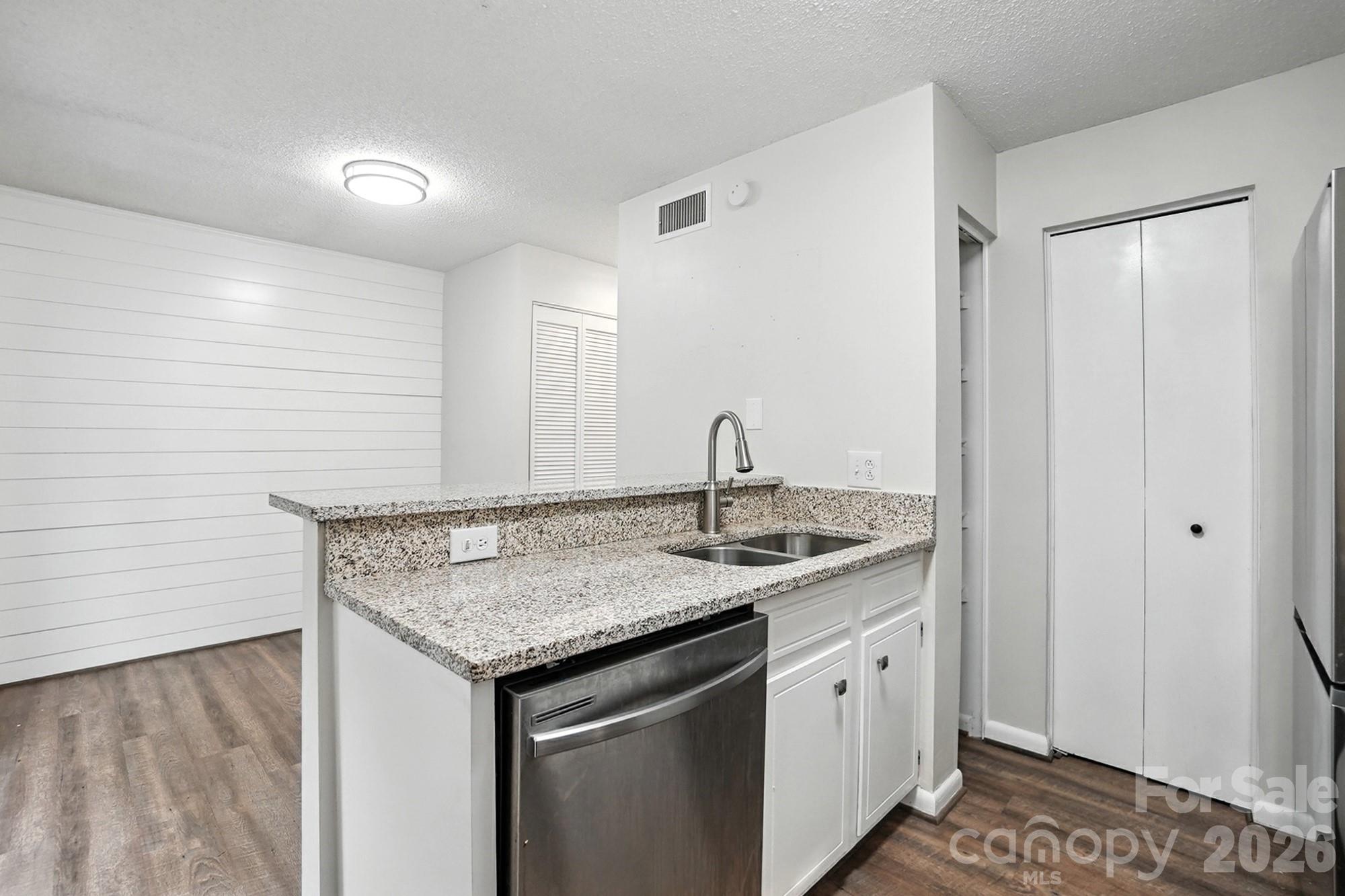 1101 Surry Lane — Gastonia