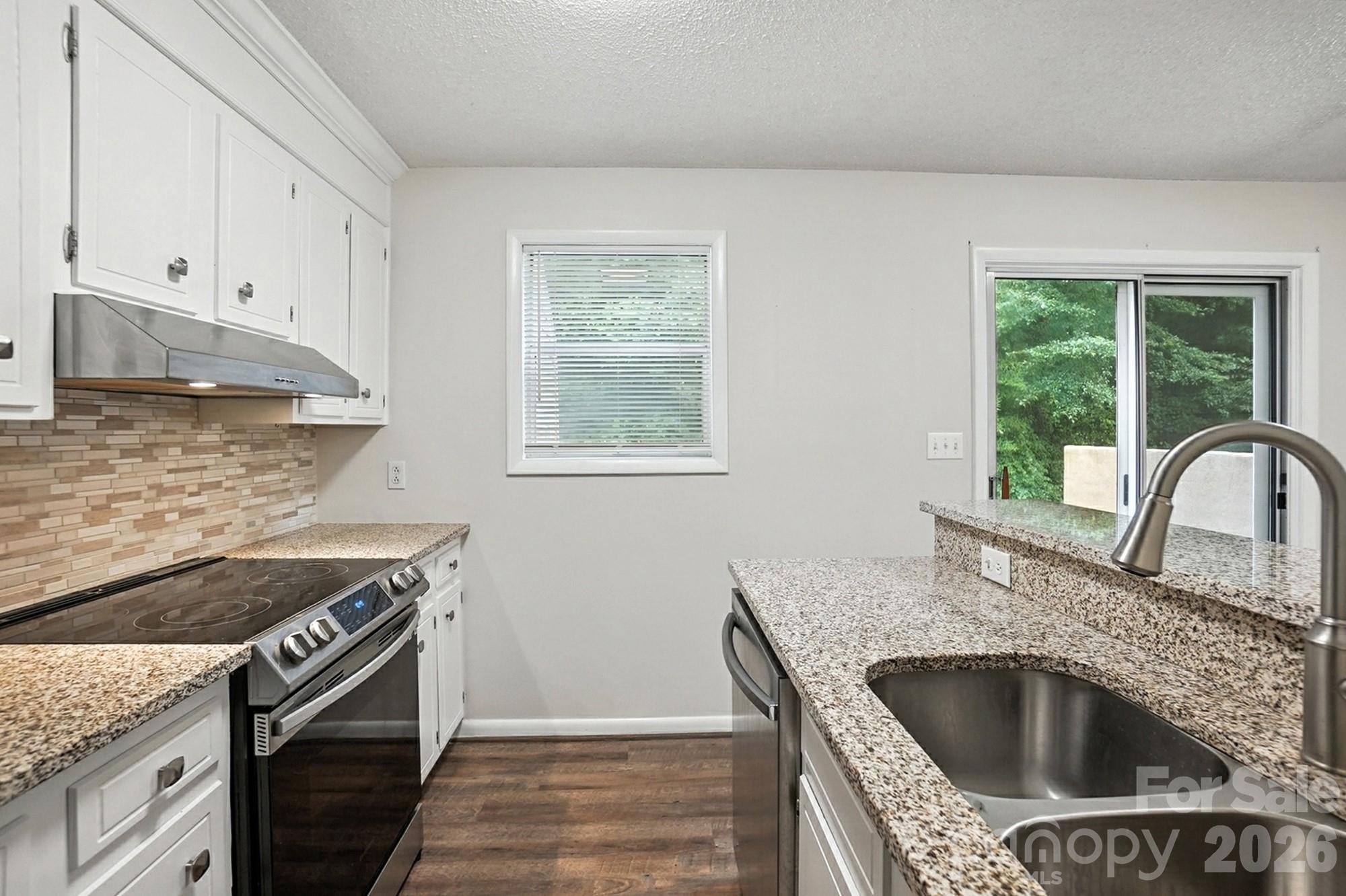 1101 Surry Lane — Gastonia