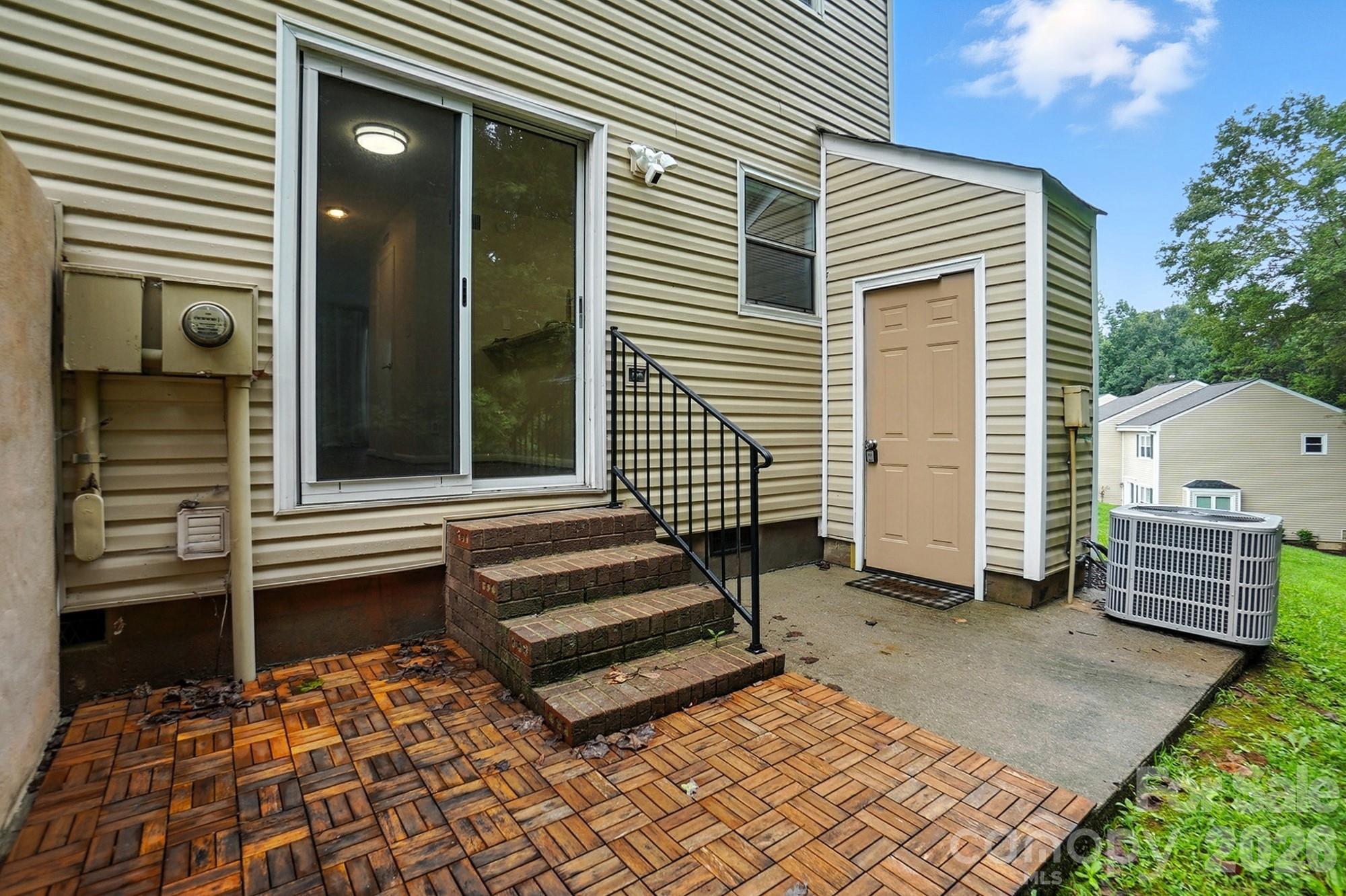1101 Surry Lane — Gastonia