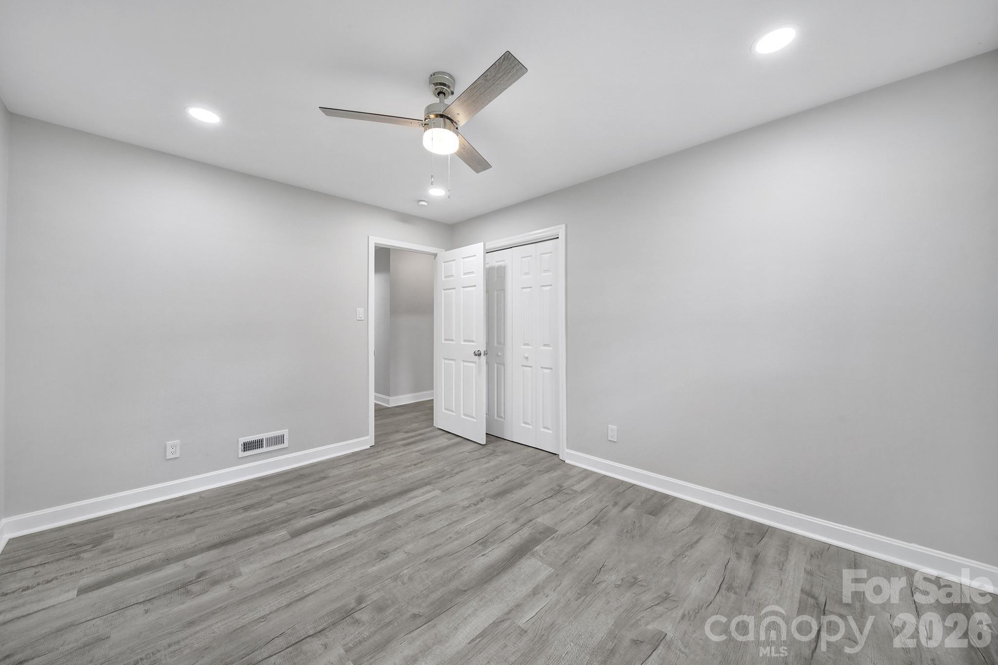 519 Amon Lane — Pineville