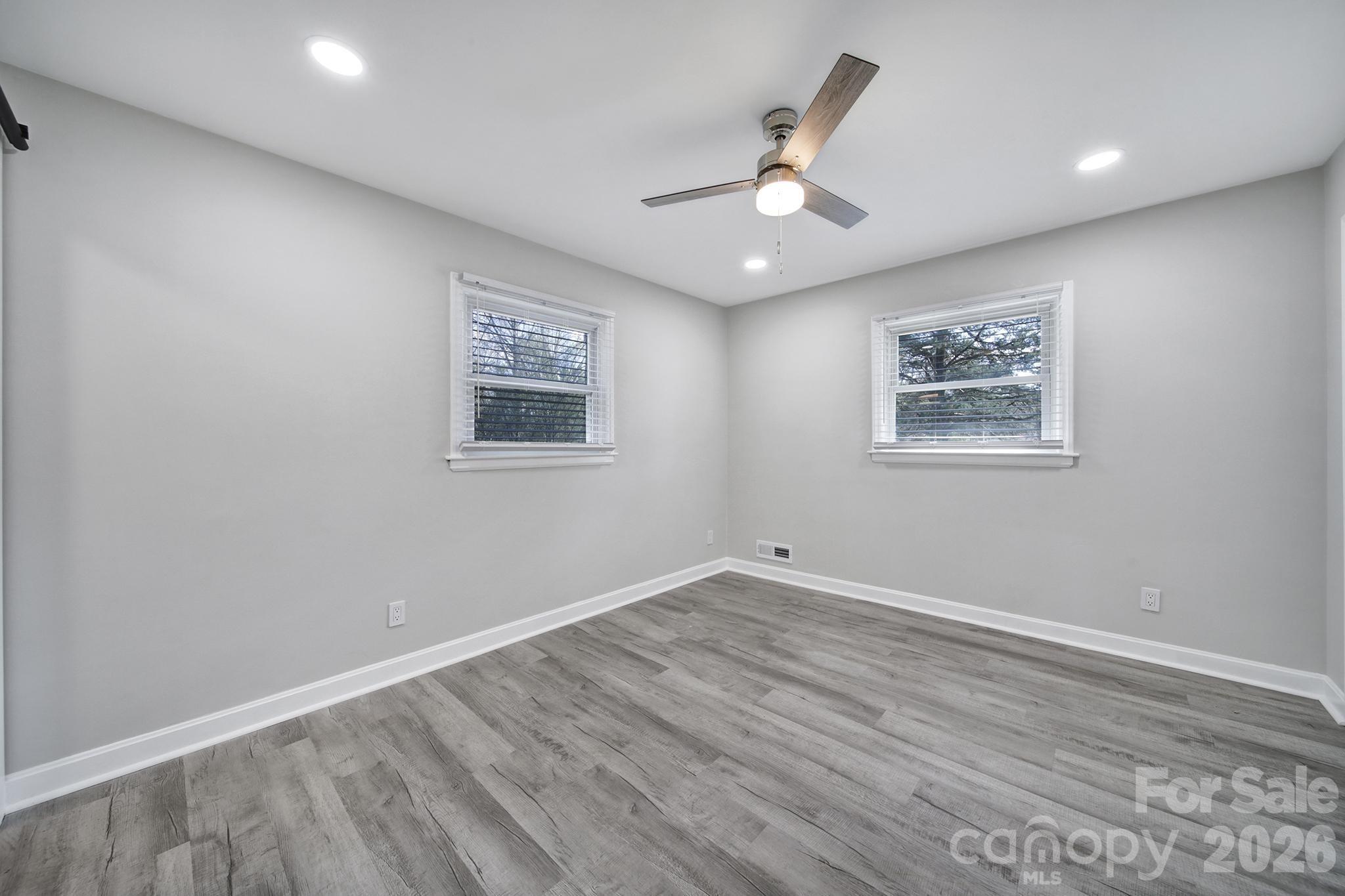 519 Amon Lane — Pineville
