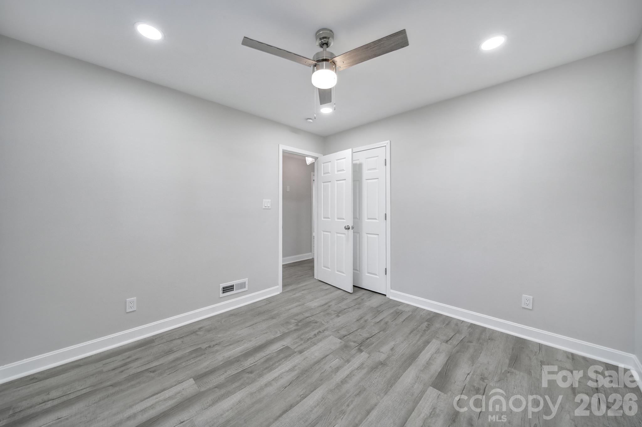 519 Amon Lane — Pineville