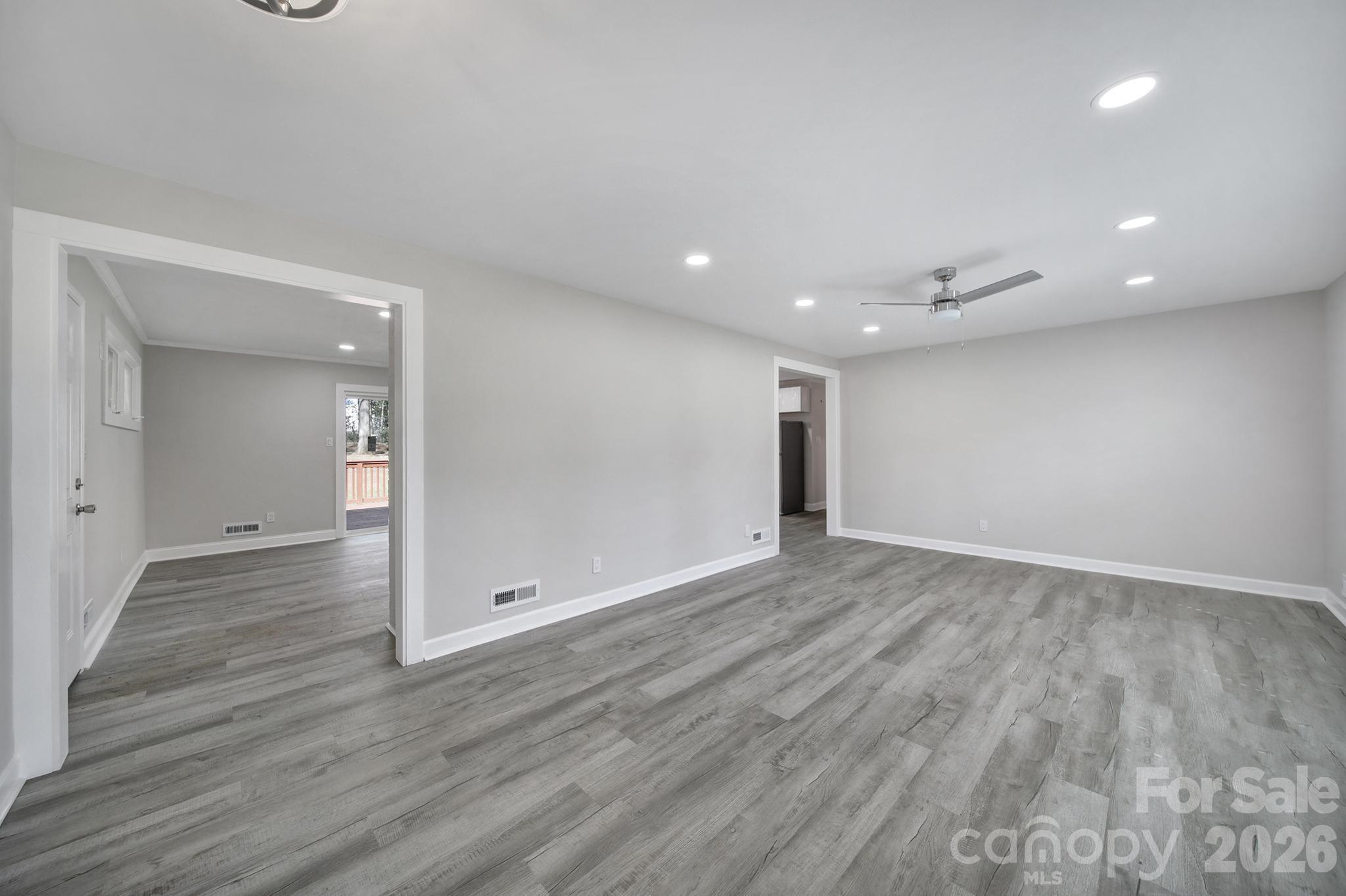 519 Amon Lane — Pineville