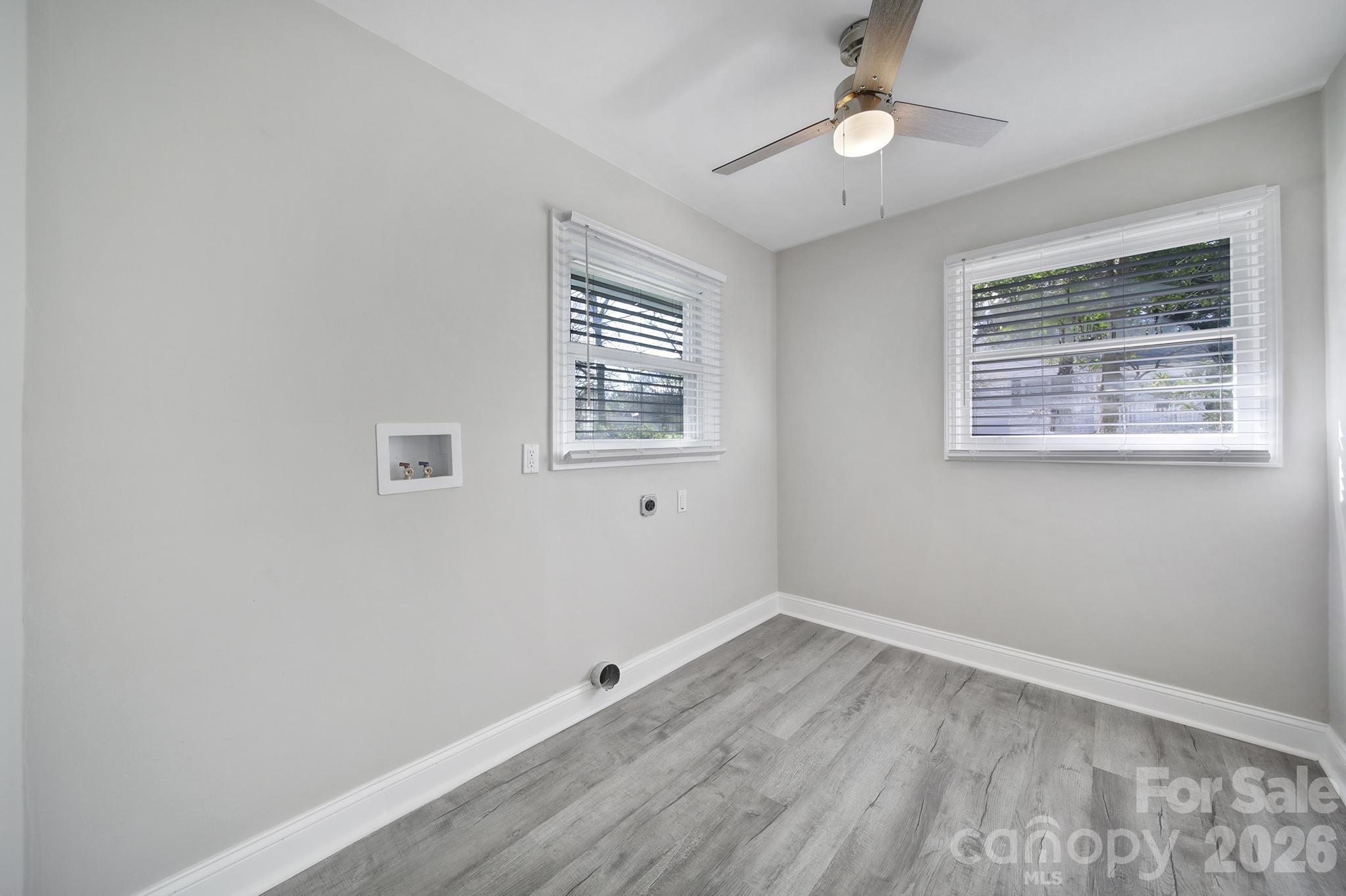 519 Amon Lane — Pineville