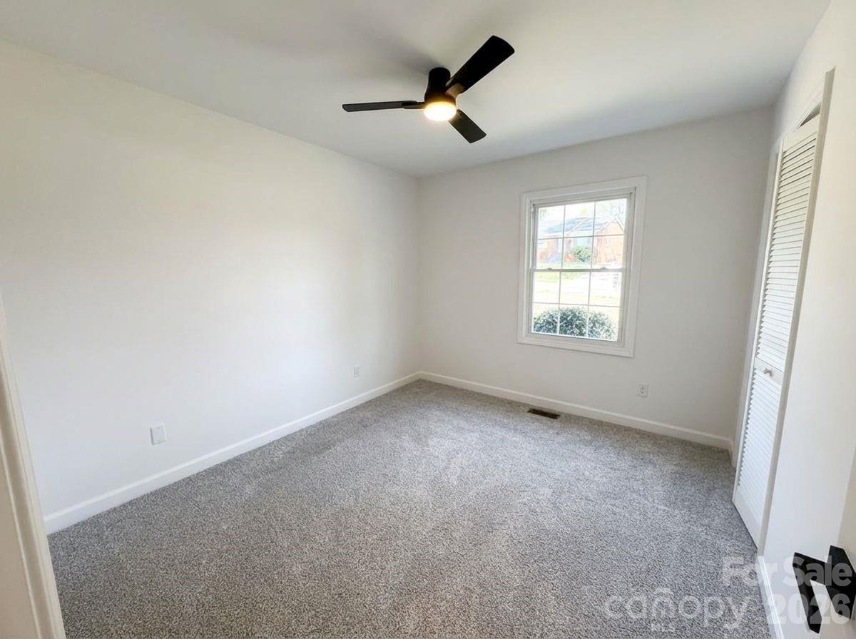 1423 Chelveston Drive — Charlotte