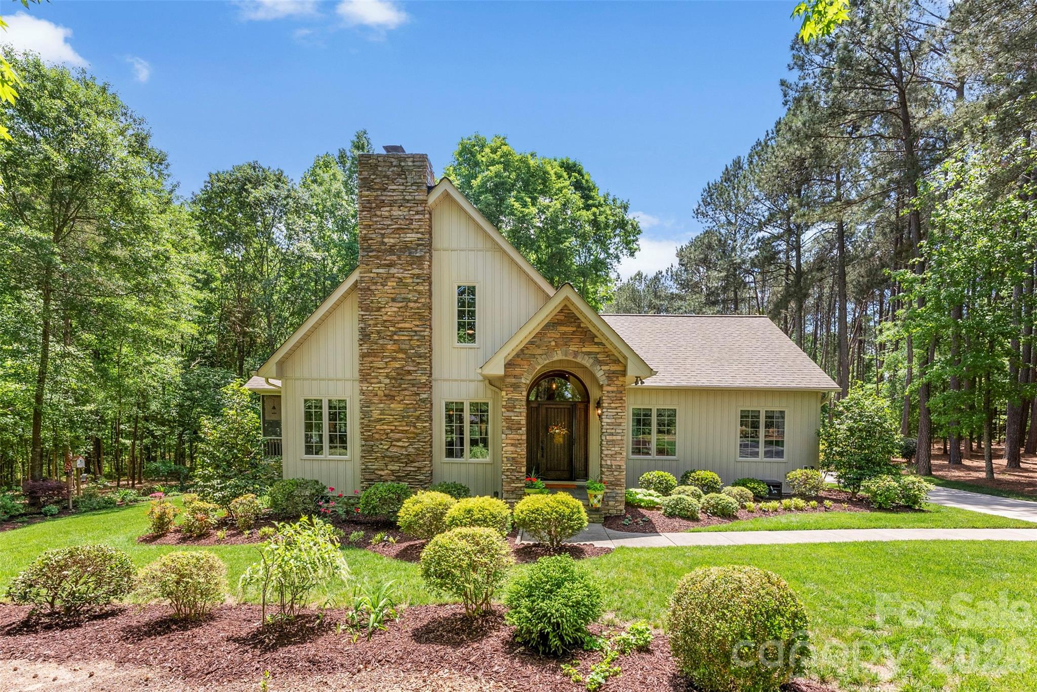 6599 Majestic Pine Drive — Vale