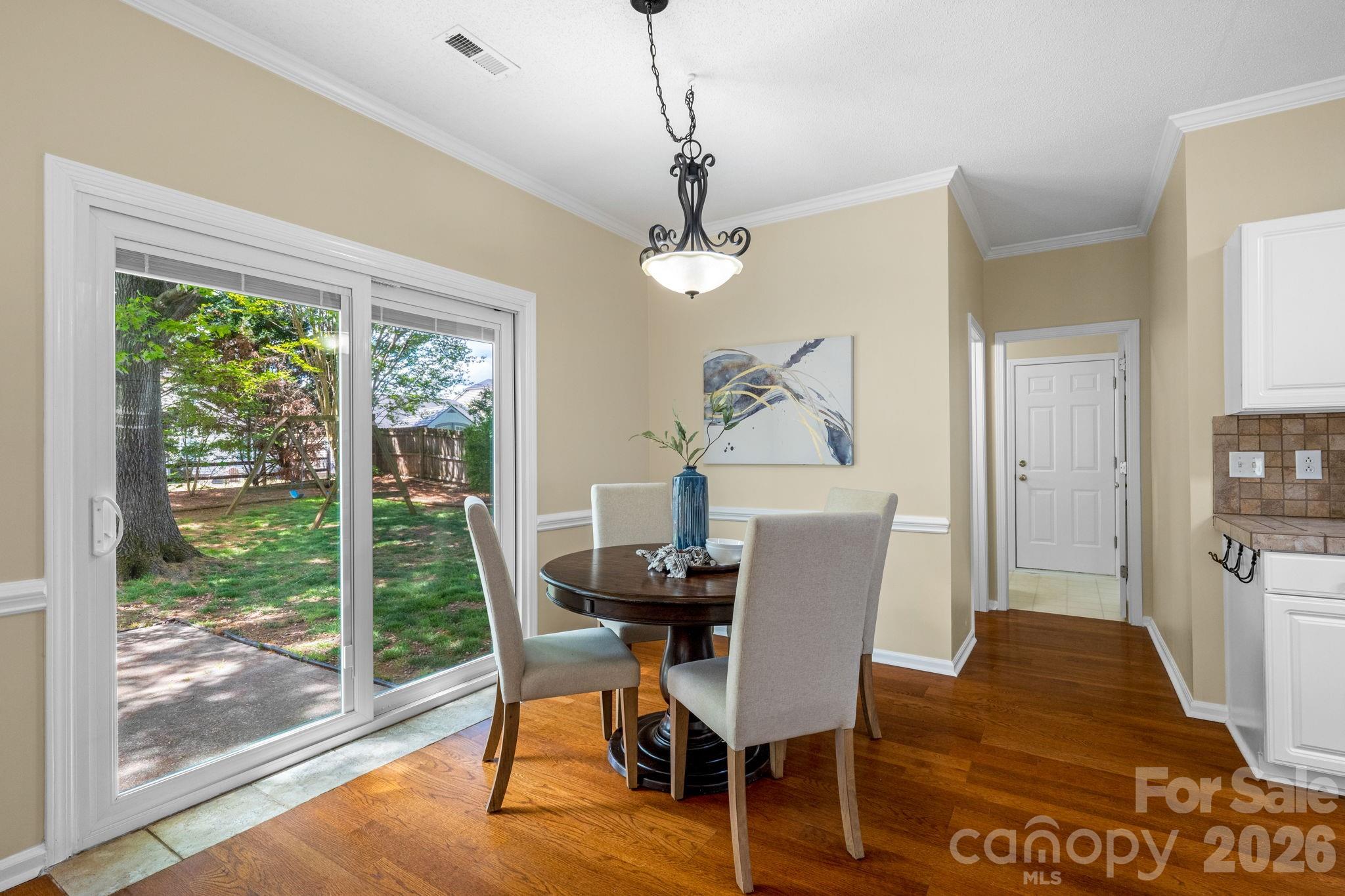 8501 Tonawanda Drive — Charlotte