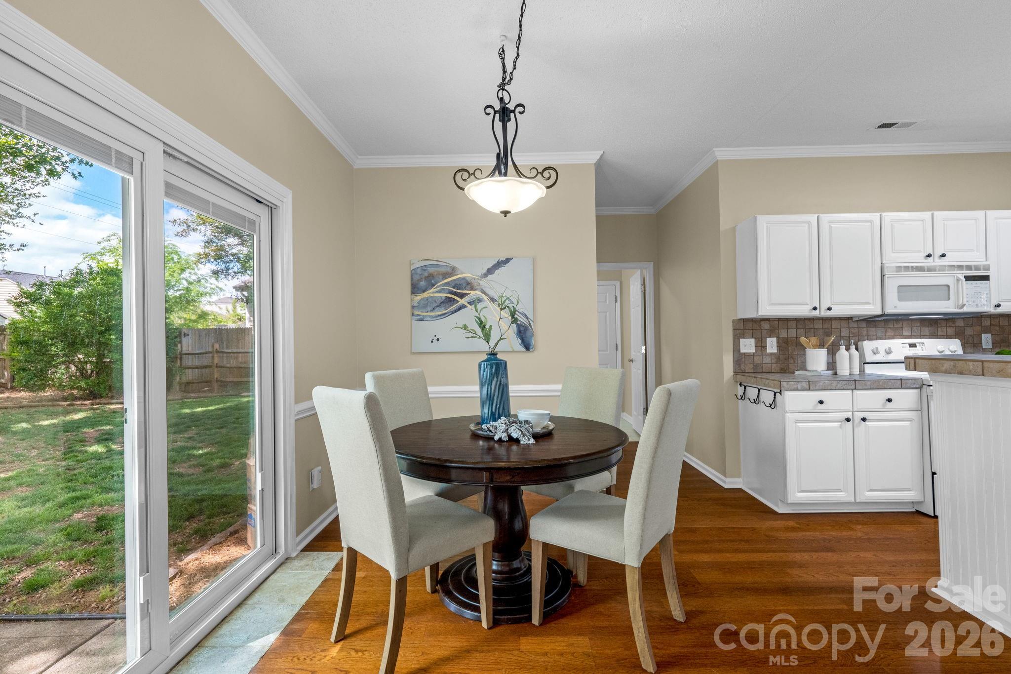 8501 Tonawanda Drive — Charlotte