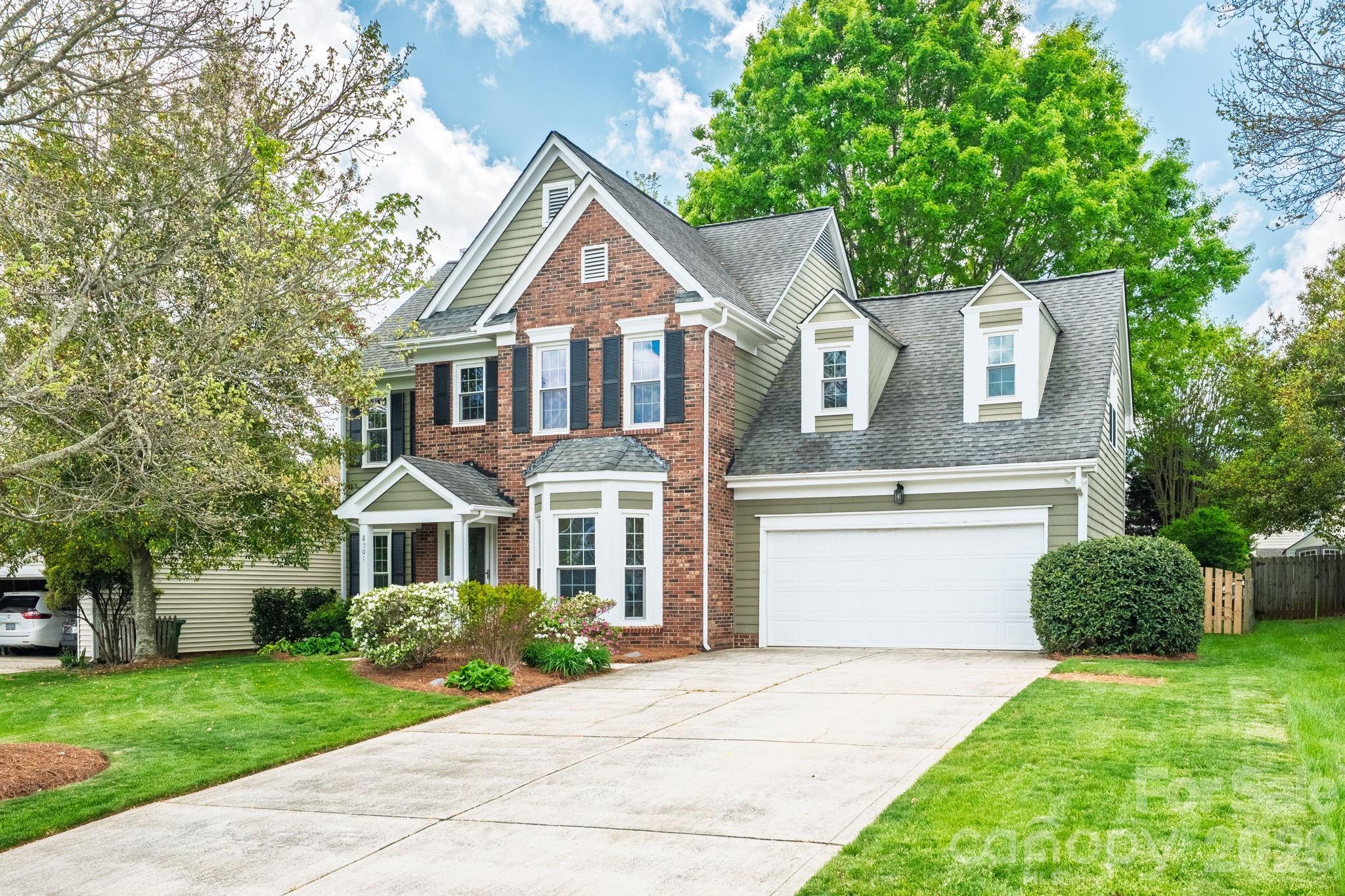 8501 Tonawanda Drive — Charlotte