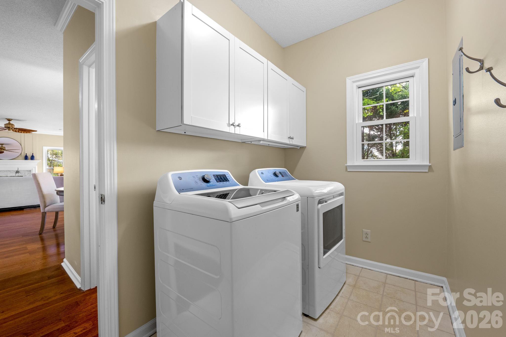 8501 Tonawanda Drive — Charlotte