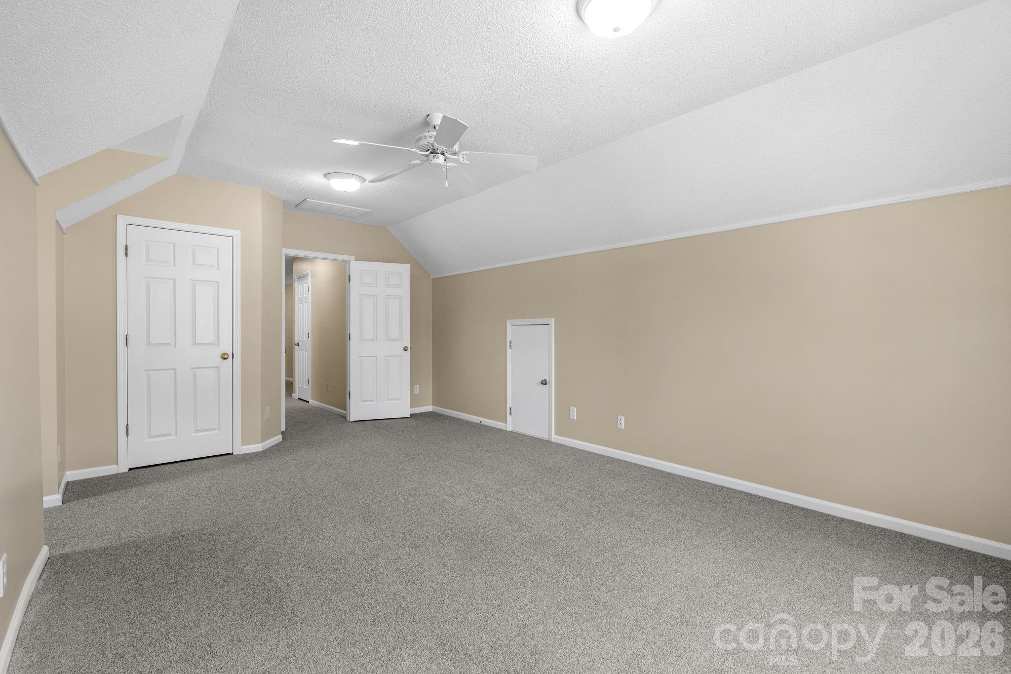 8501 Tonawanda Drive — Charlotte