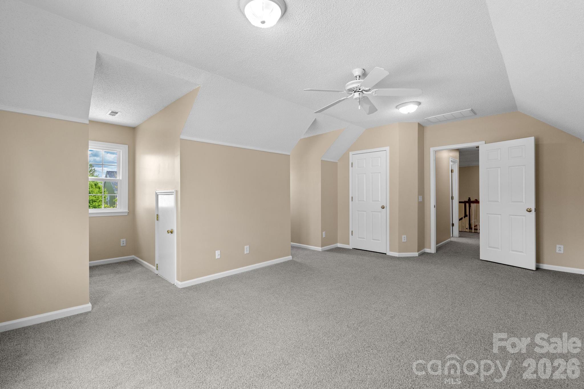 8501 Tonawanda Drive — Charlotte