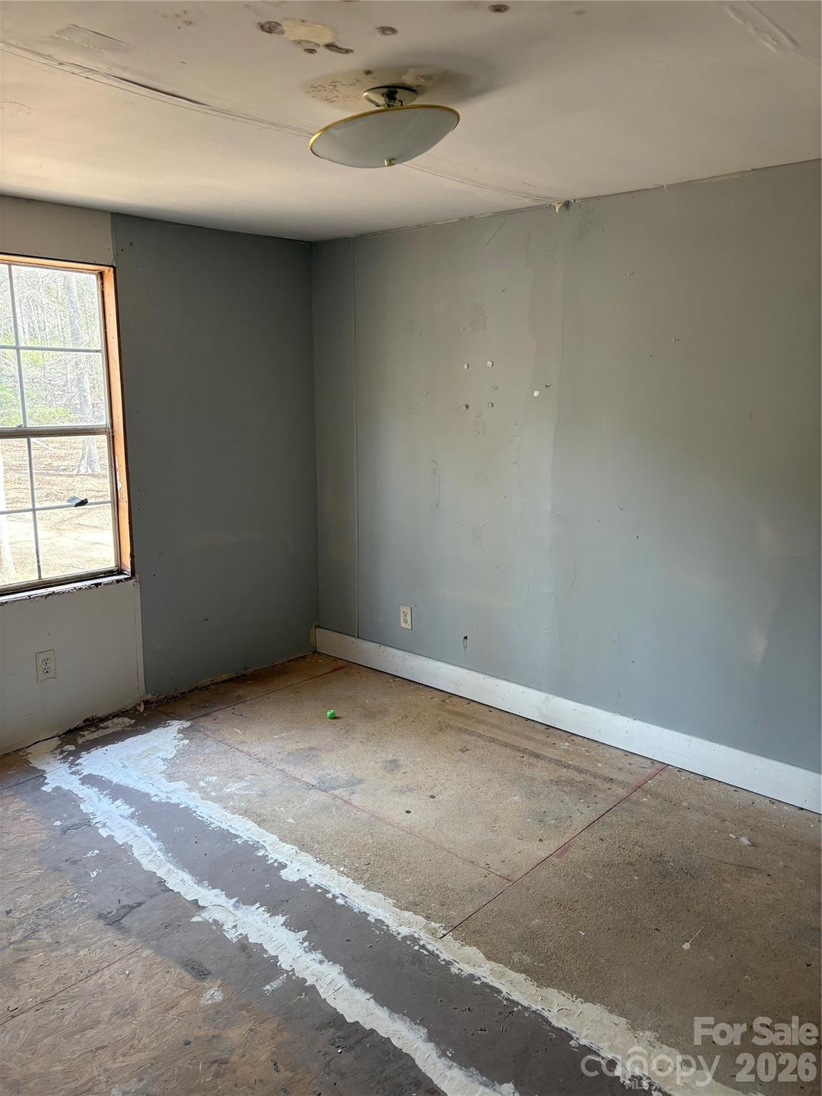 2137 Plumcrest Lane — Clover
