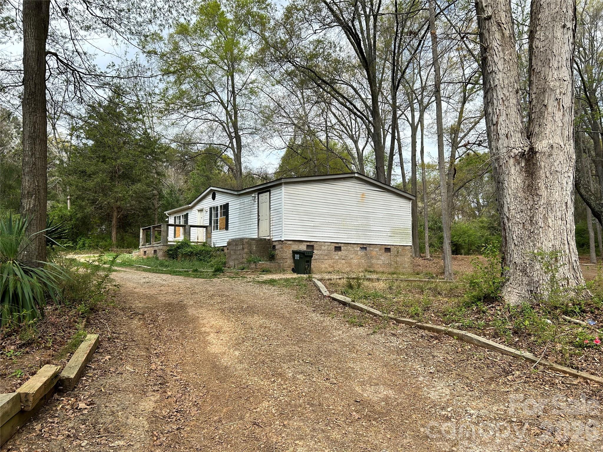 2137 Plumcrest Lane — Clover