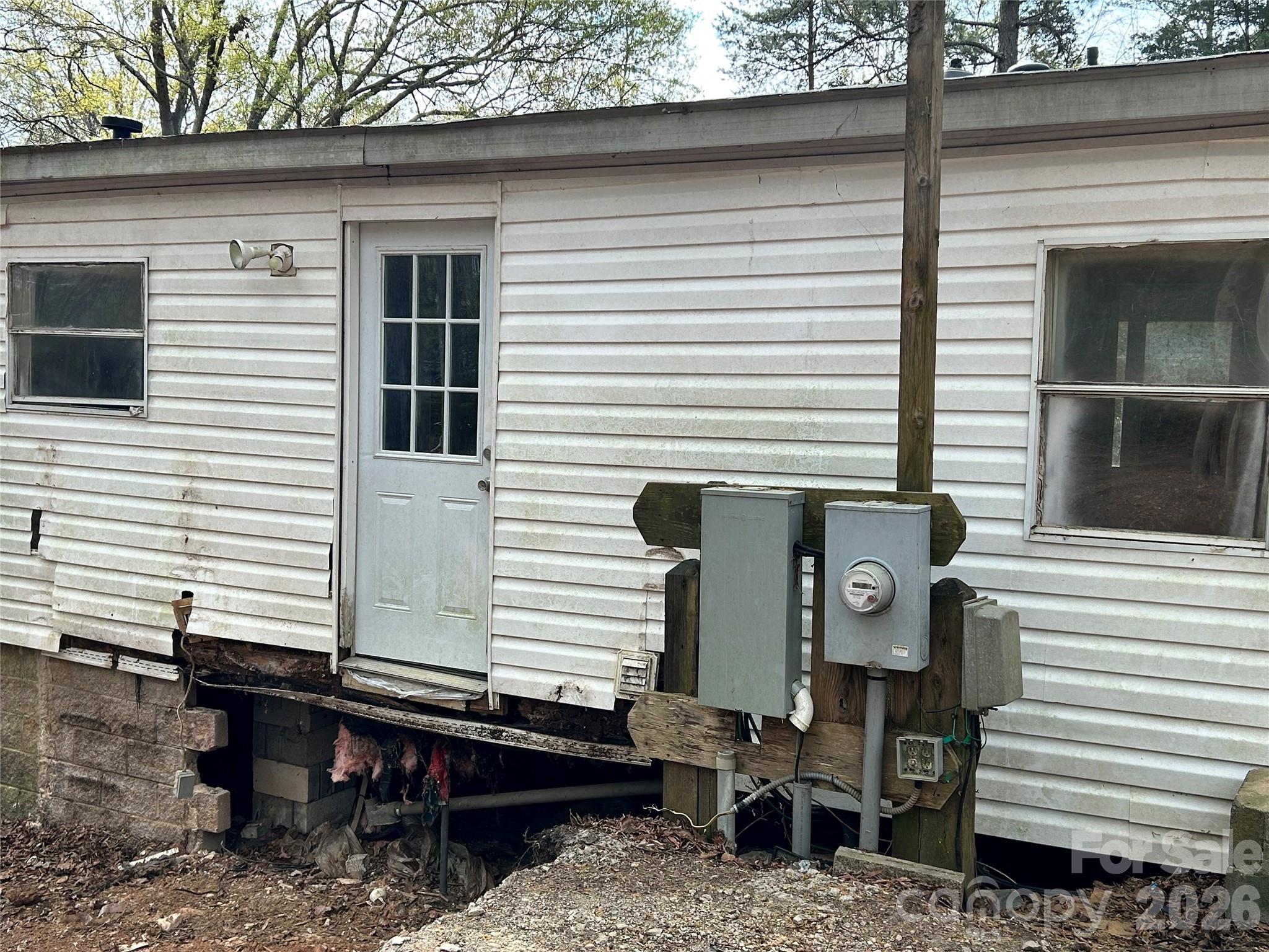 2137 Plumcrest Lane — Clover